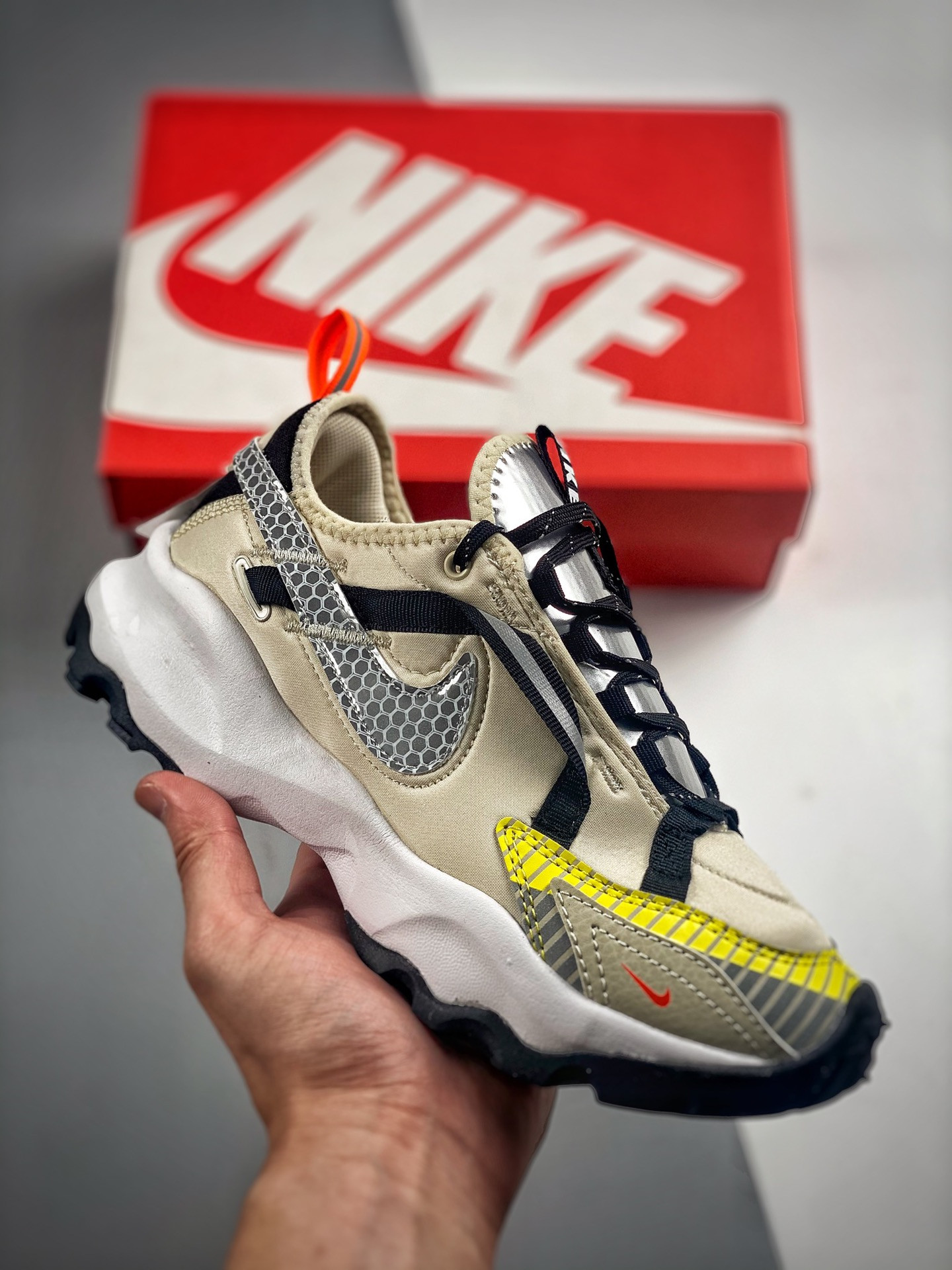 3M x Nike TC 7900 LX Light Orewood Brown/Black-Hyper Crimson-Reflect Silver For Sale