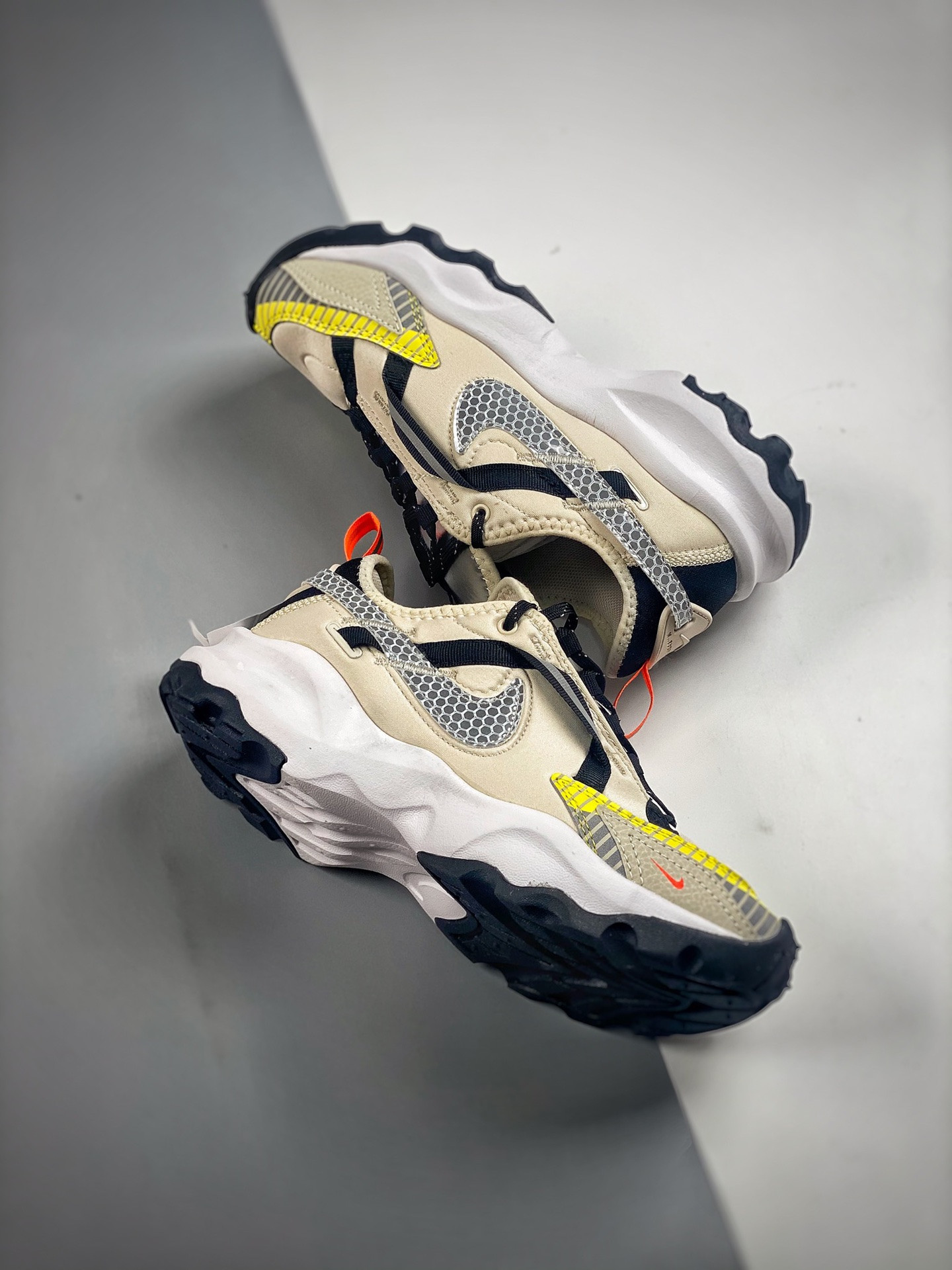 3M x Nike TC 7900 LX Light Orewood Brown/Black-Hyper Crimson-Reflect Silver For Sale
