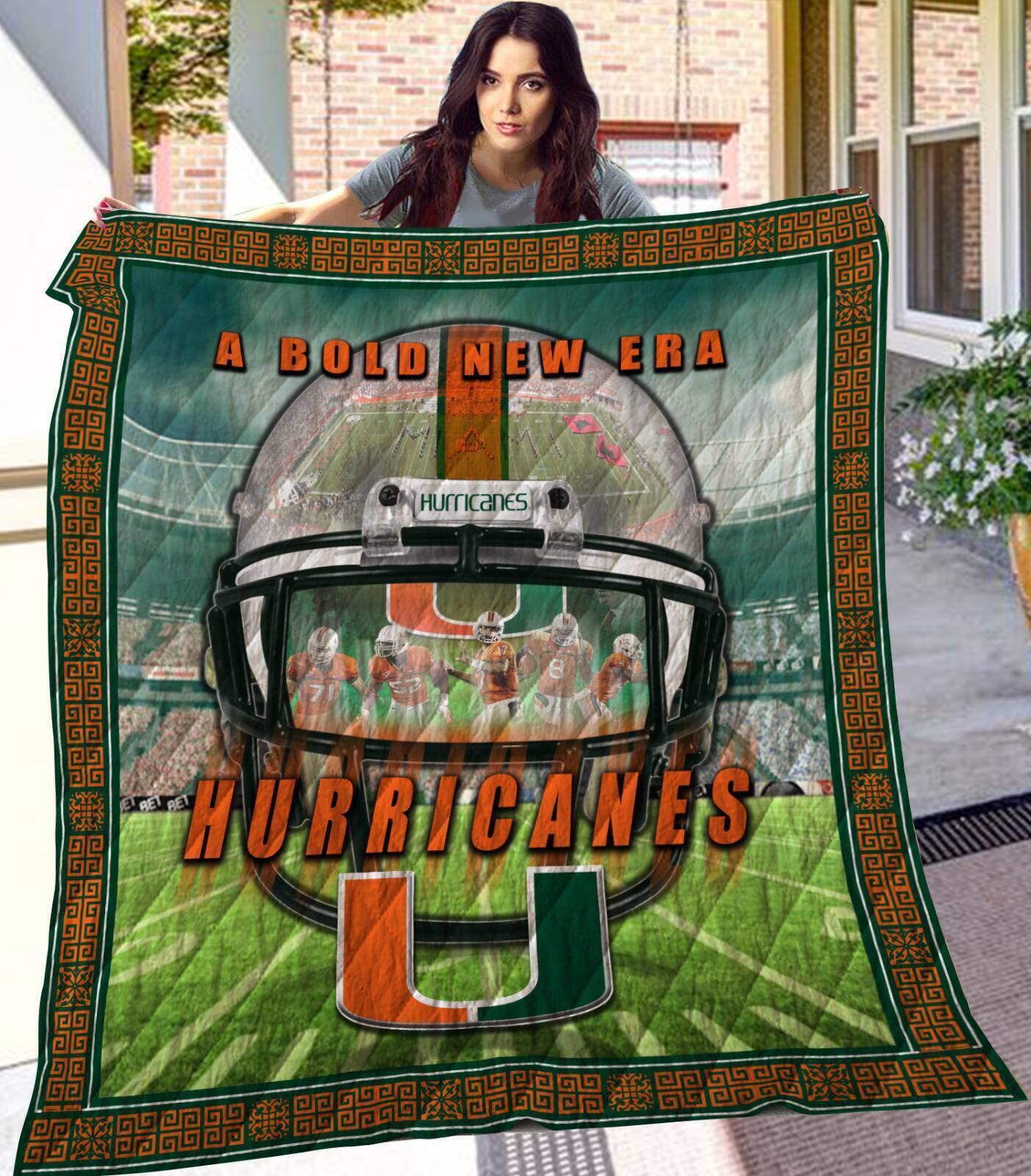 A Bold New Era Hurricanes 3D Quilt Blanket