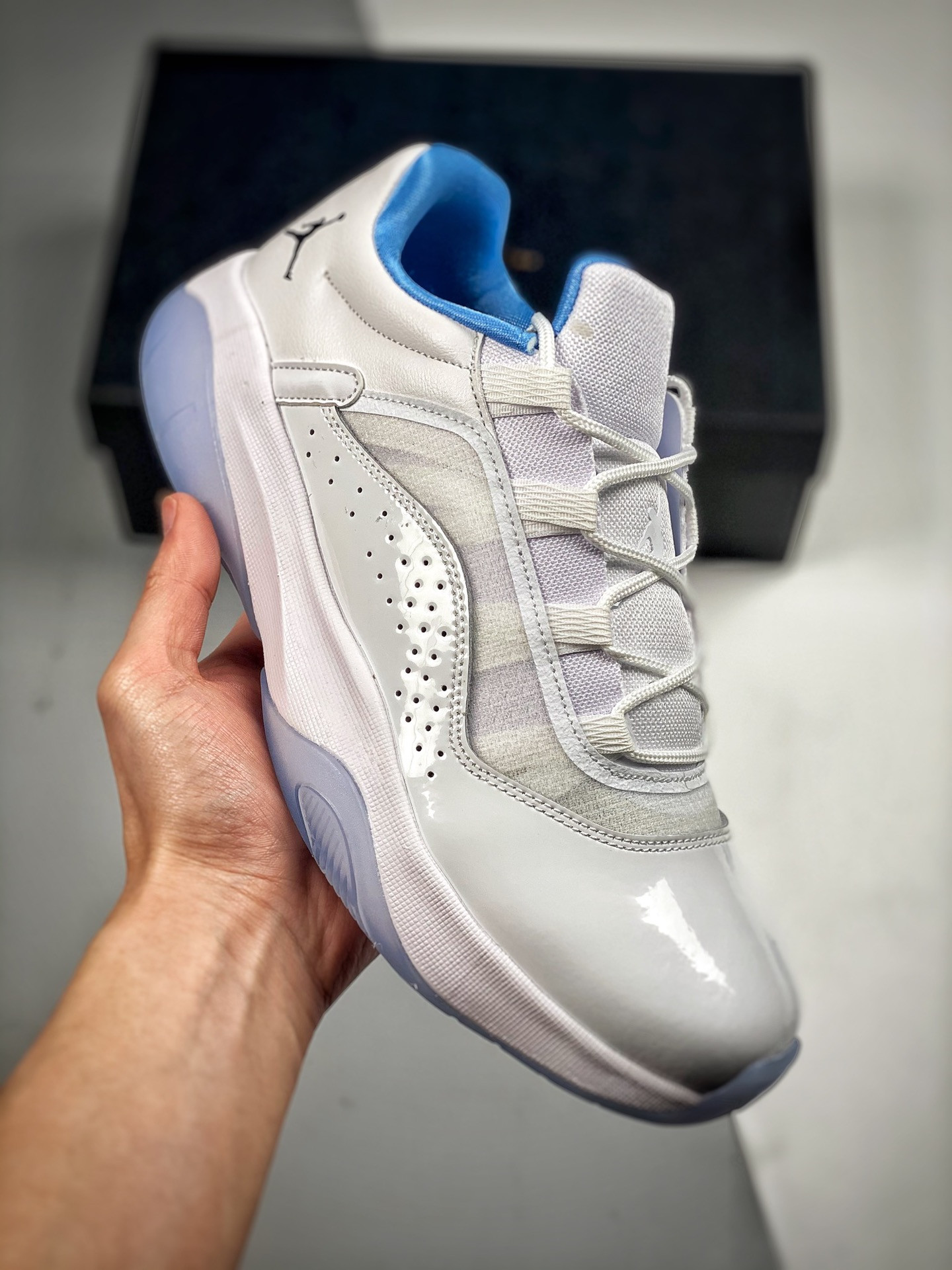 Air Jordan 11 CMFT Low ‘Legend Blue’ For Sale