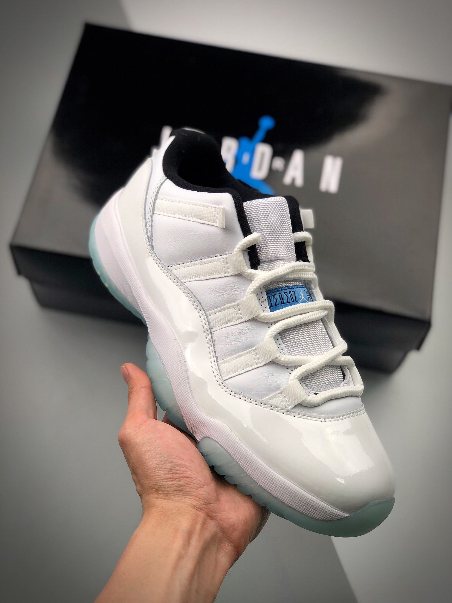 Air Jordan 11 Low “Legend Blue” For Sale