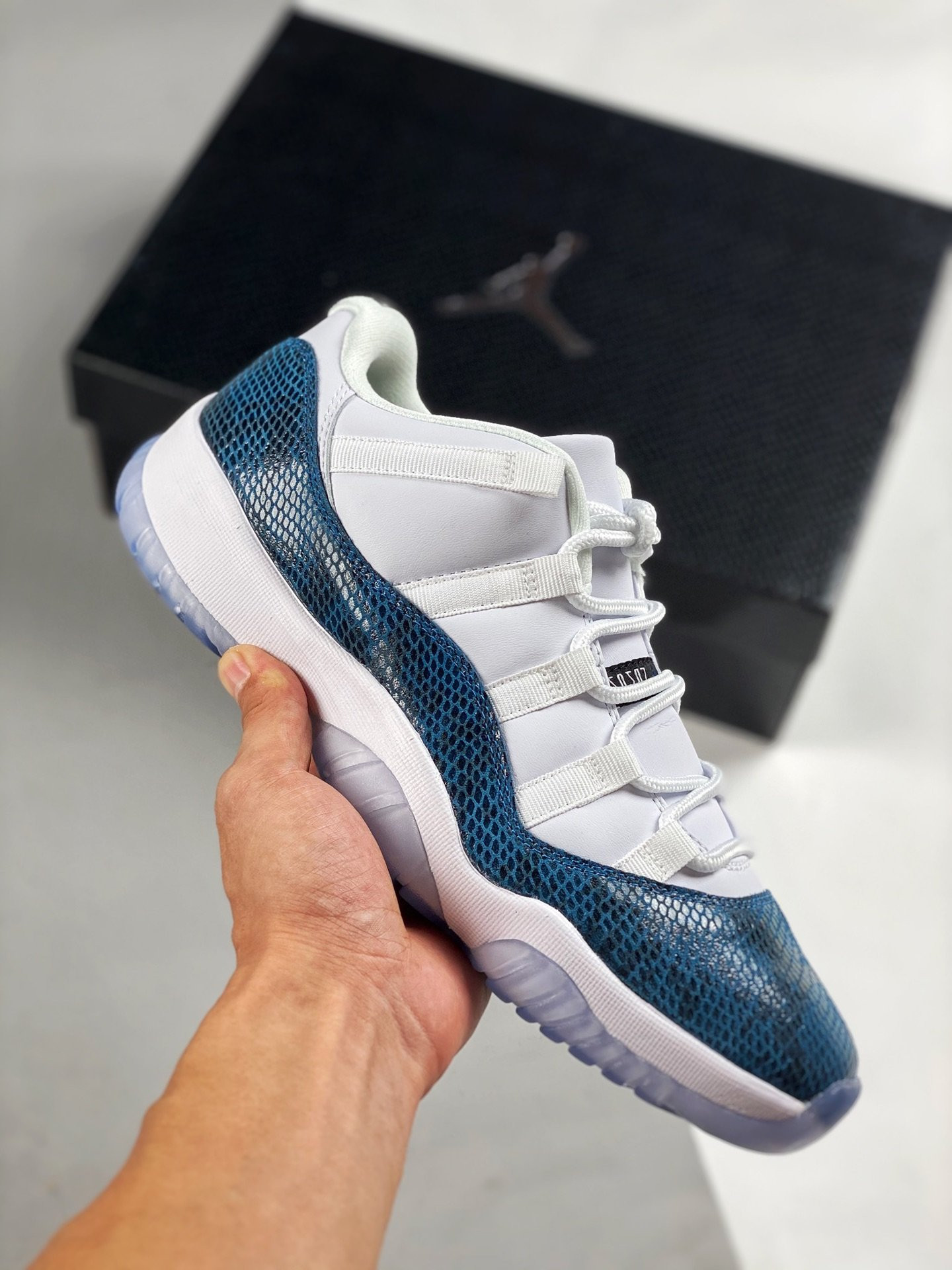 Air Jordan 11 Low “Navy Blue Snakeskin” For Sale