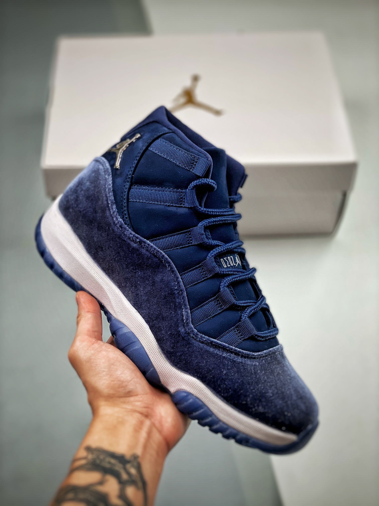 Air Jordan 11 Velvet Midnight Navy/Metallic Silver-White For Sale