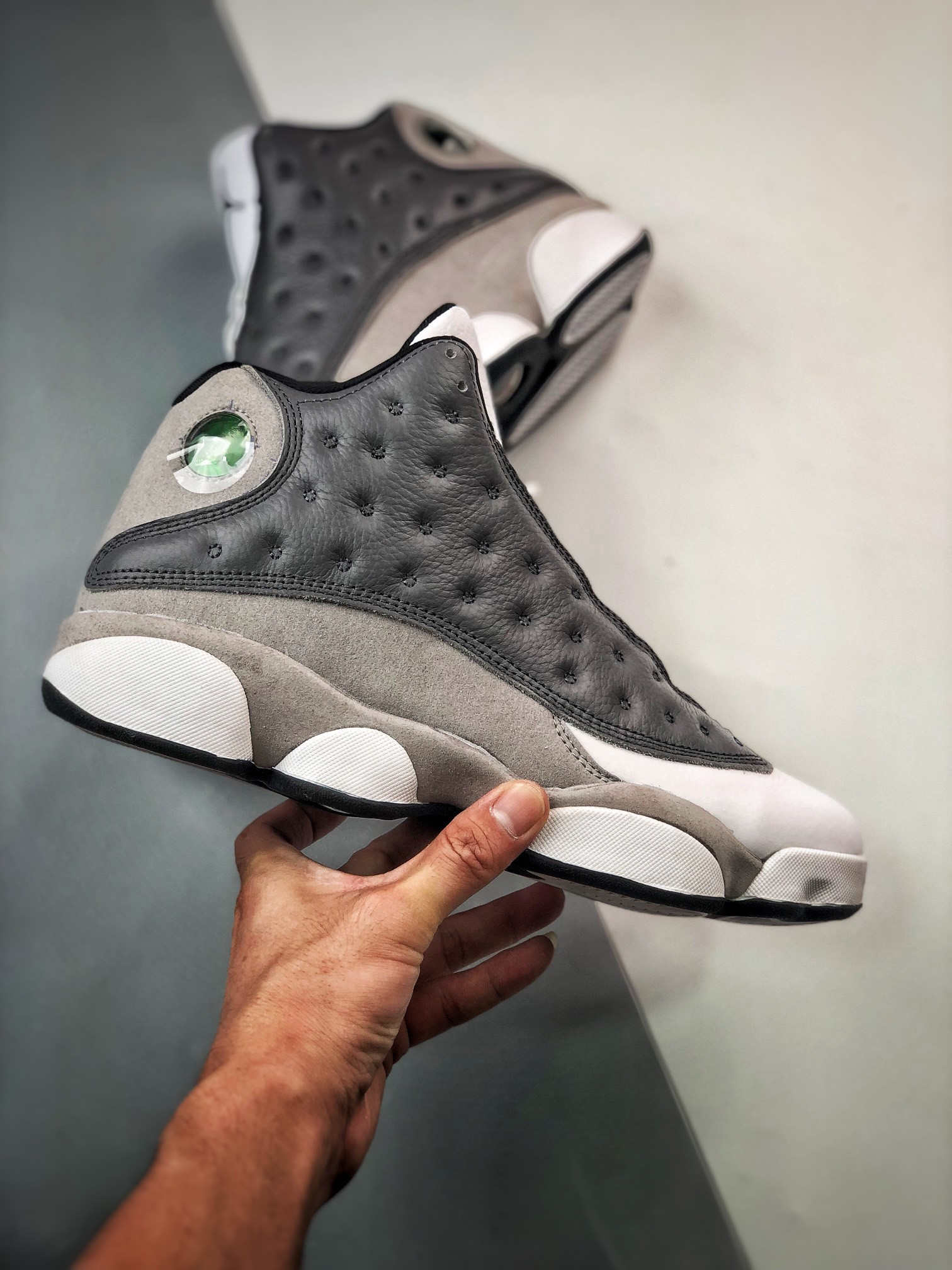 Air Jordan 13 “Atmosphere Grey” On Sale