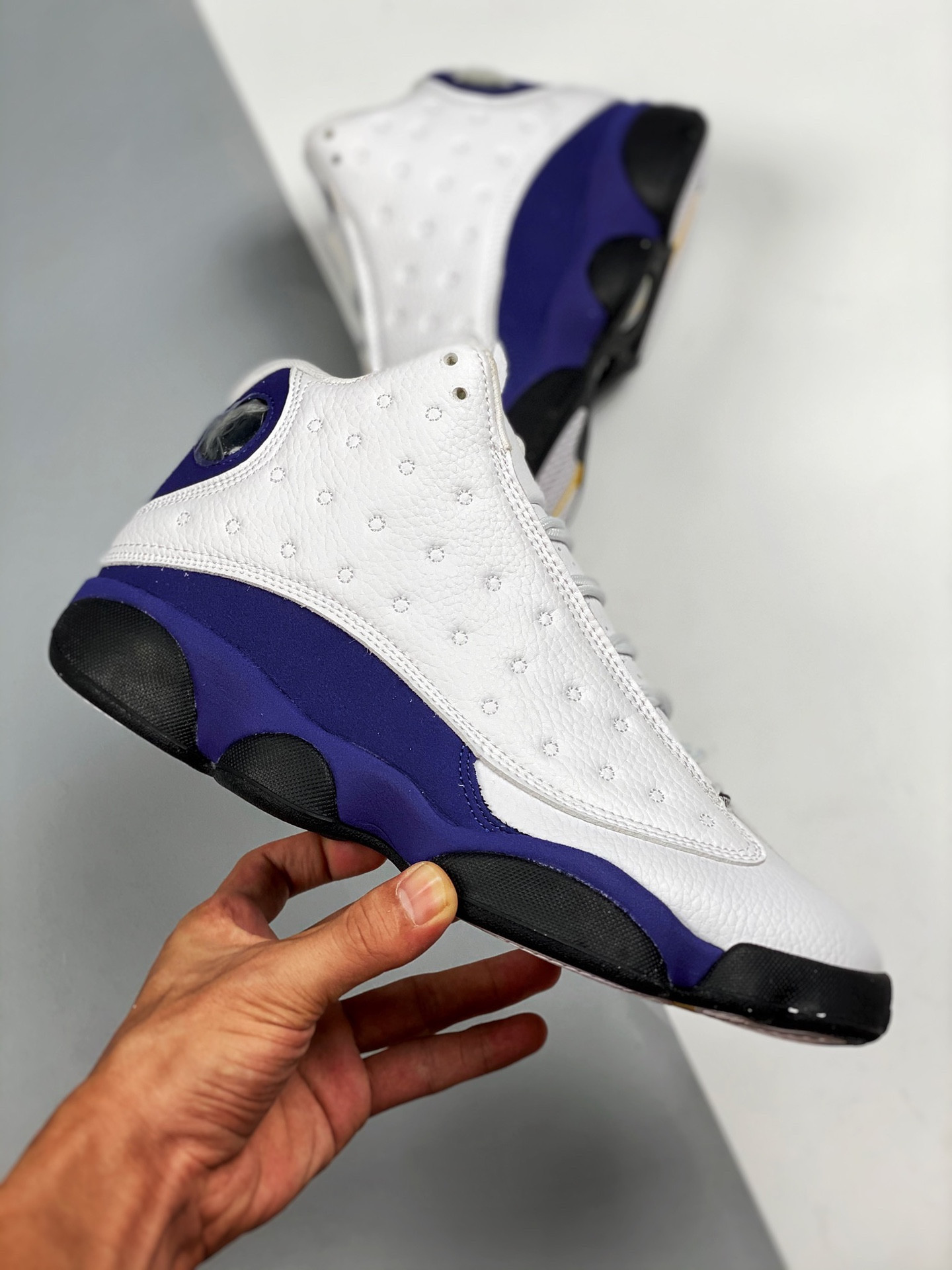 Air Jordan 13 “Lakers” White/Black-Court Purple-University Gold On Sale