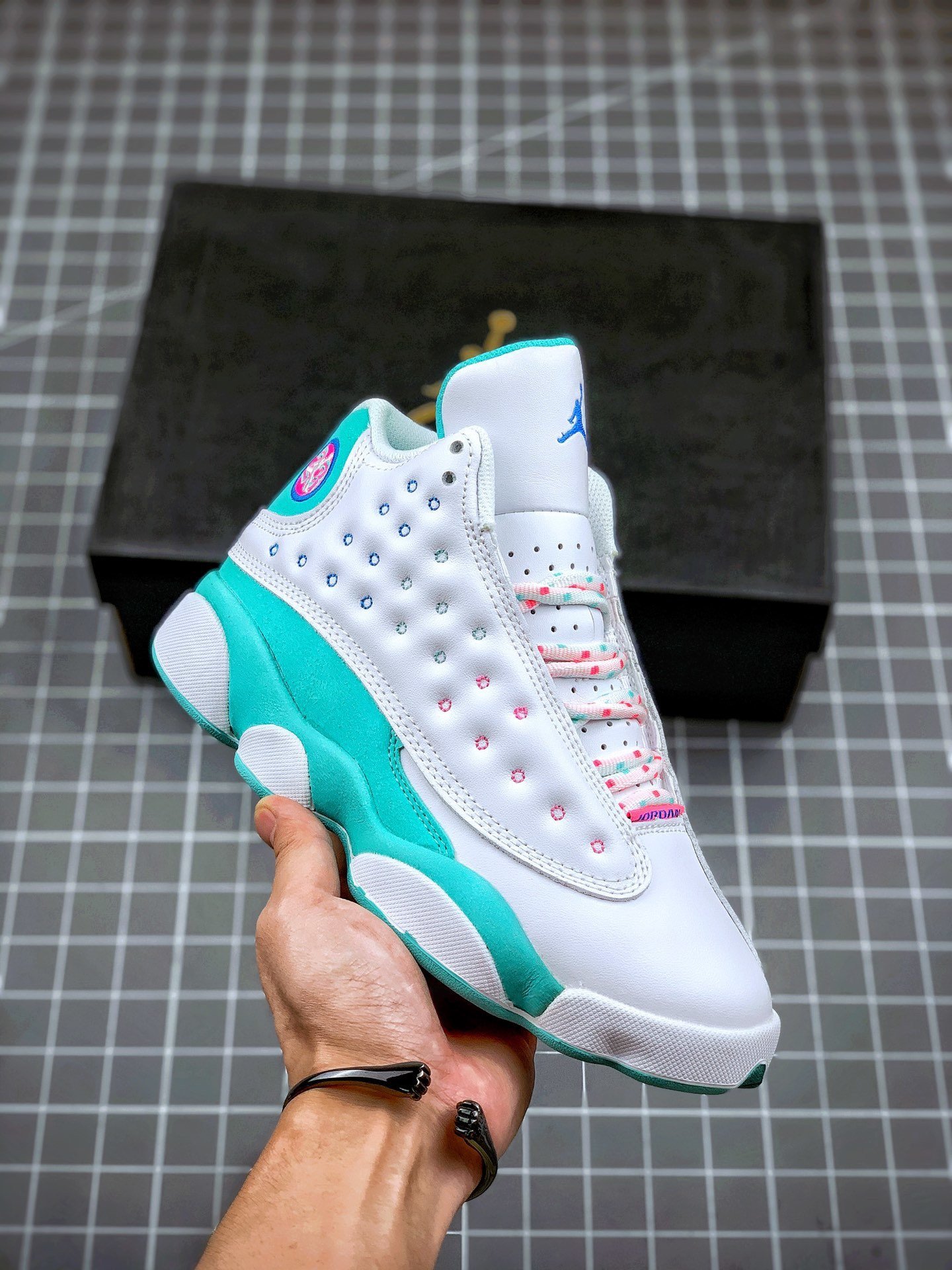 Air Jordan 13 GS “Aurora Green” On Sale