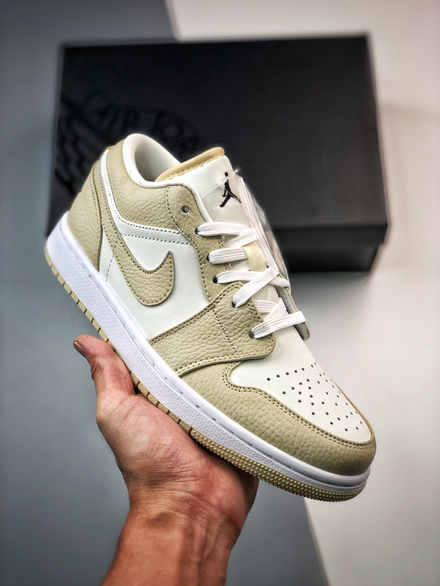 Air Jordan 1 Low “Heavy Tan Leather” For Sale