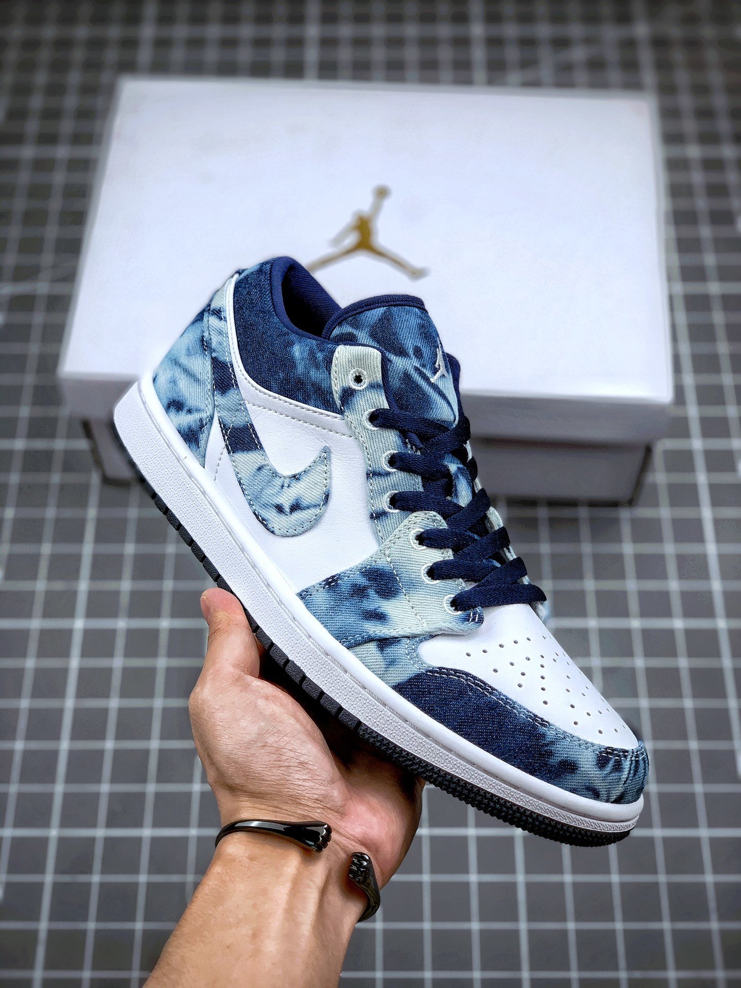Air Jordan 1 Low “Washed Denim” For Sale