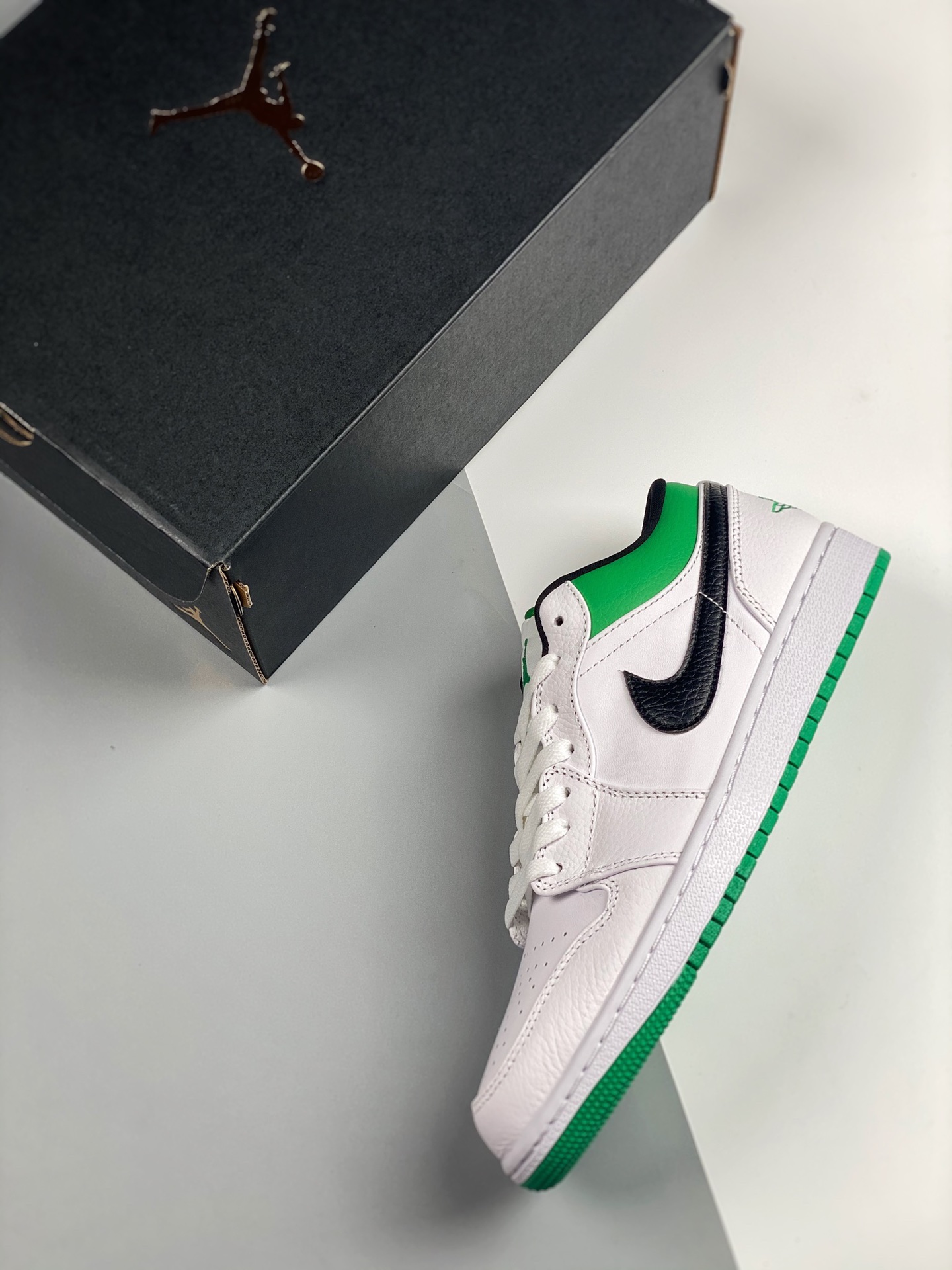Air Jordan 1 Low Lucky Green White For Sale