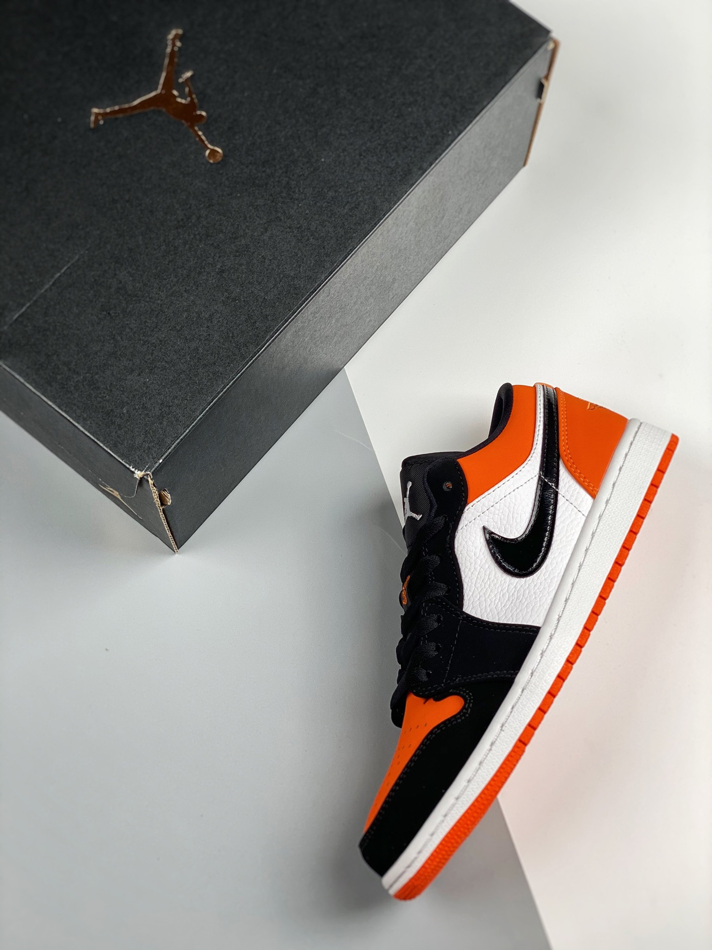 Air Jordan 1 Low “Mocha” Shadow Brown/Sail For Sale