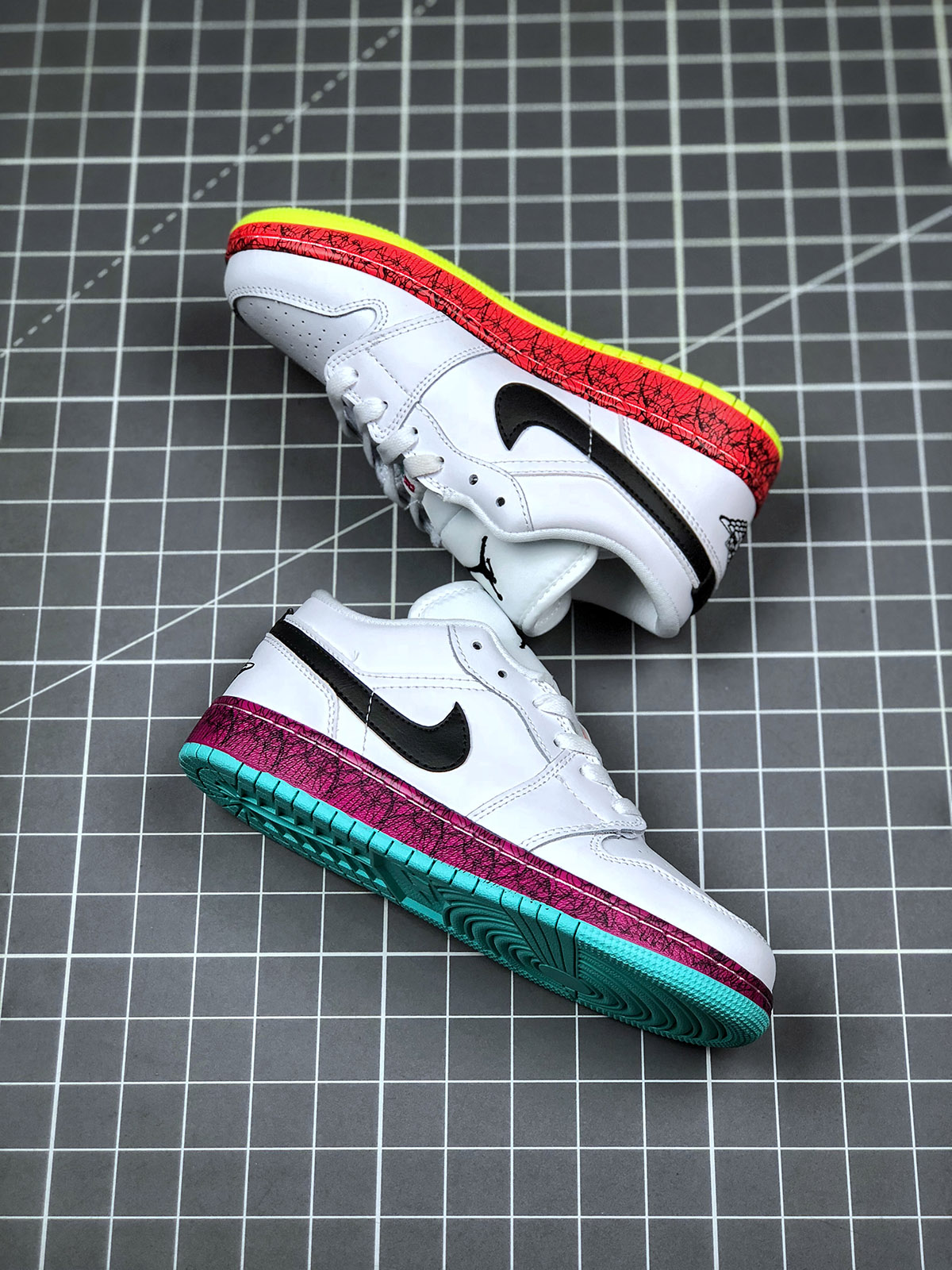 Air Jordan 1 Low Multi-Color Midsoles White For Sale