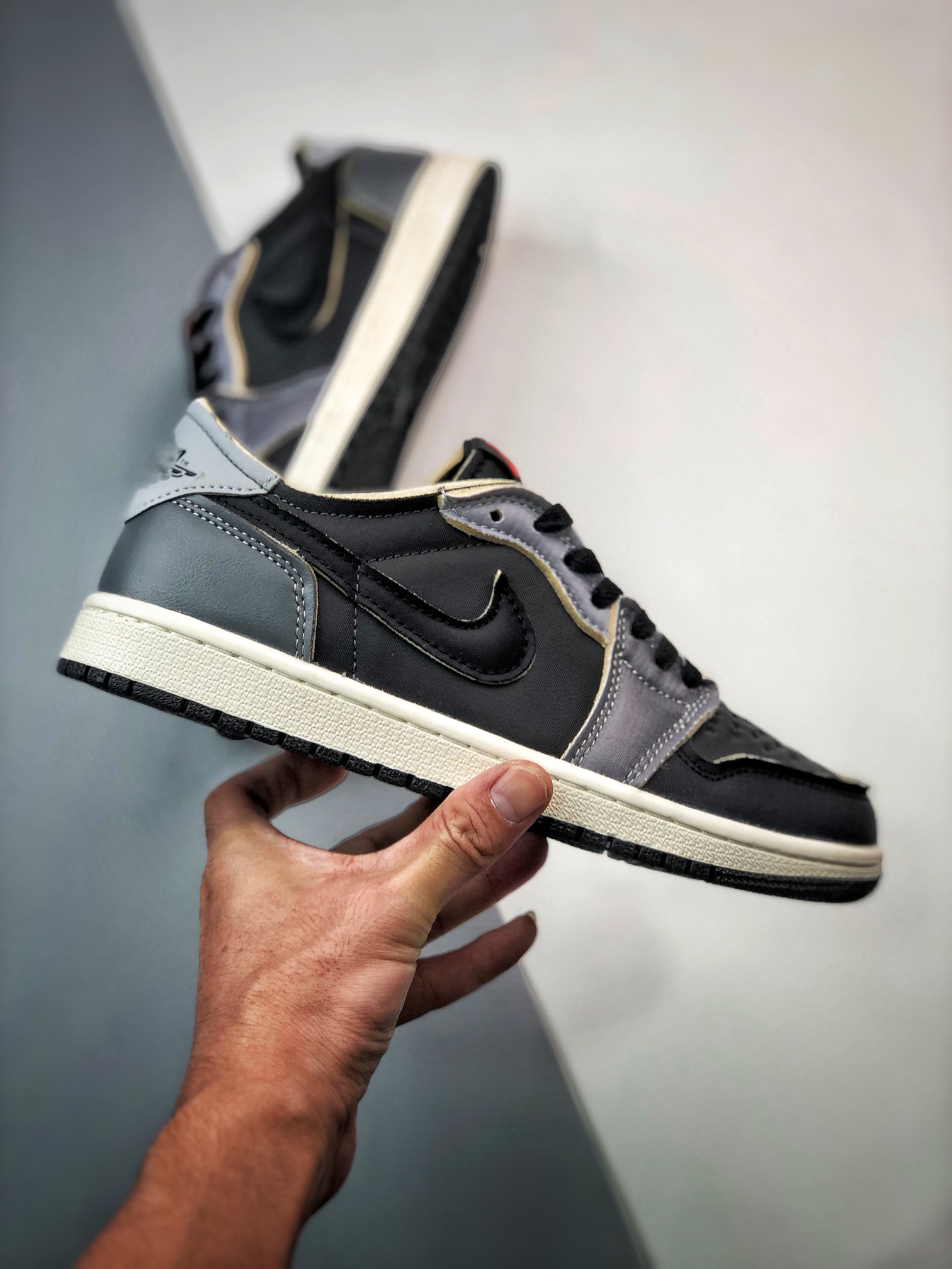 Air Jordan 1 Low OG EX Black/Smoke Grey For Sale