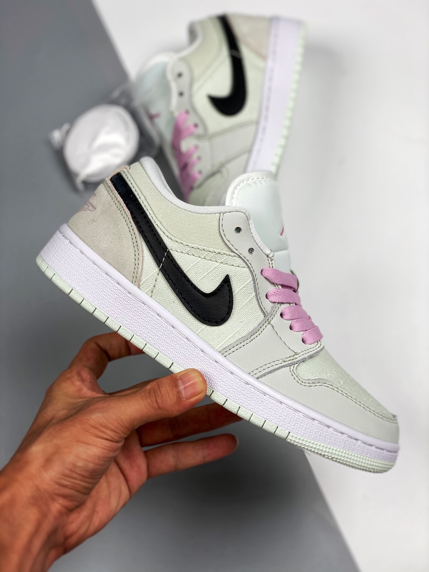 Air Jordan 1 Low SE “Barely Green” For Sale