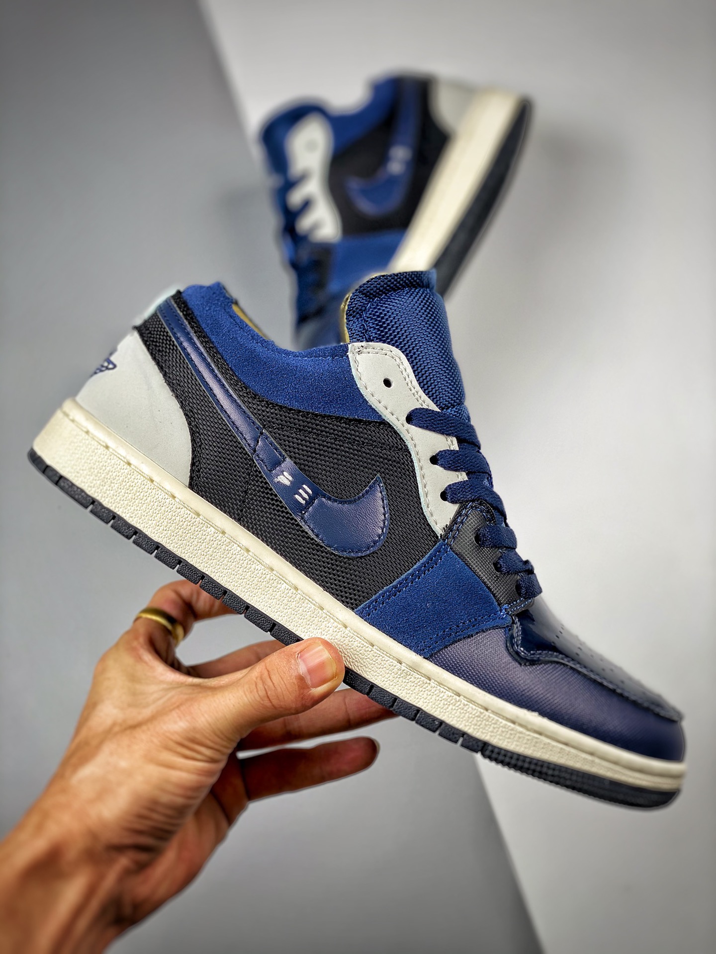 Air Jordan 1 Low SE Craft Obsidian/Ashen Slate-French Blue-Sail For Sale