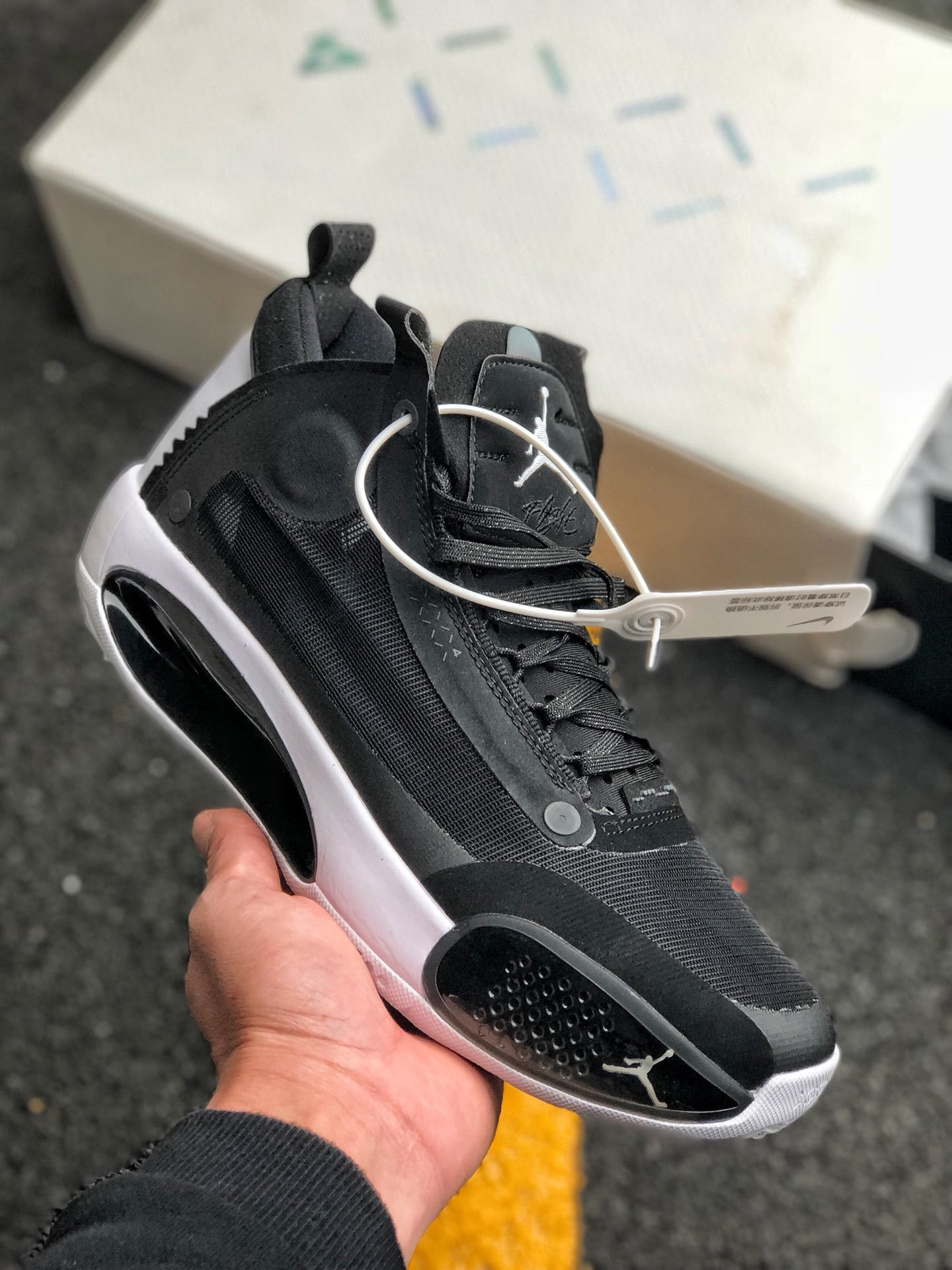 Air Jordan 34 Eclipse Black/White On Sale