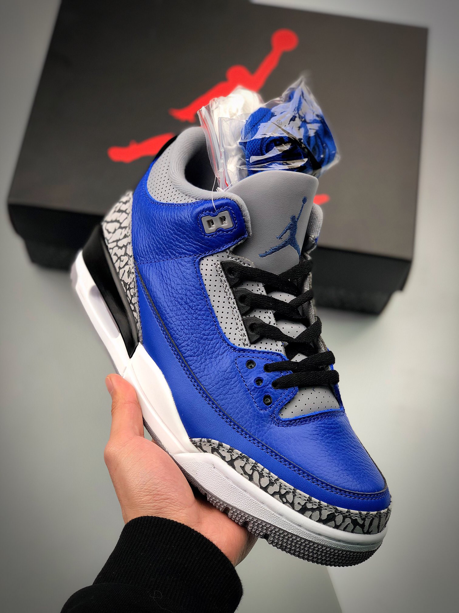 Air Jordan 3 “Blue Cement” Varsity Royal/Cement Grey For Sale