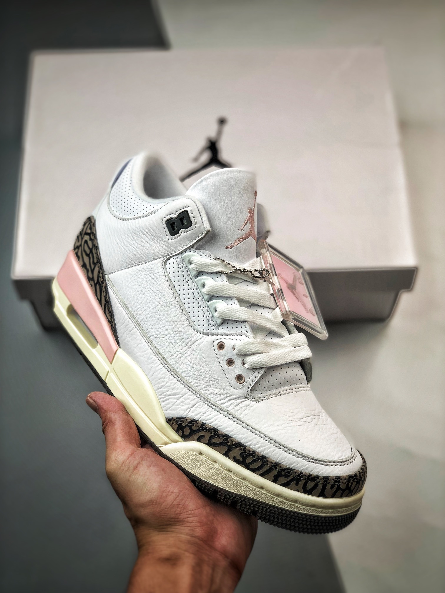 Air Jordan 3 “Neapolitan” White/Dark For Sale