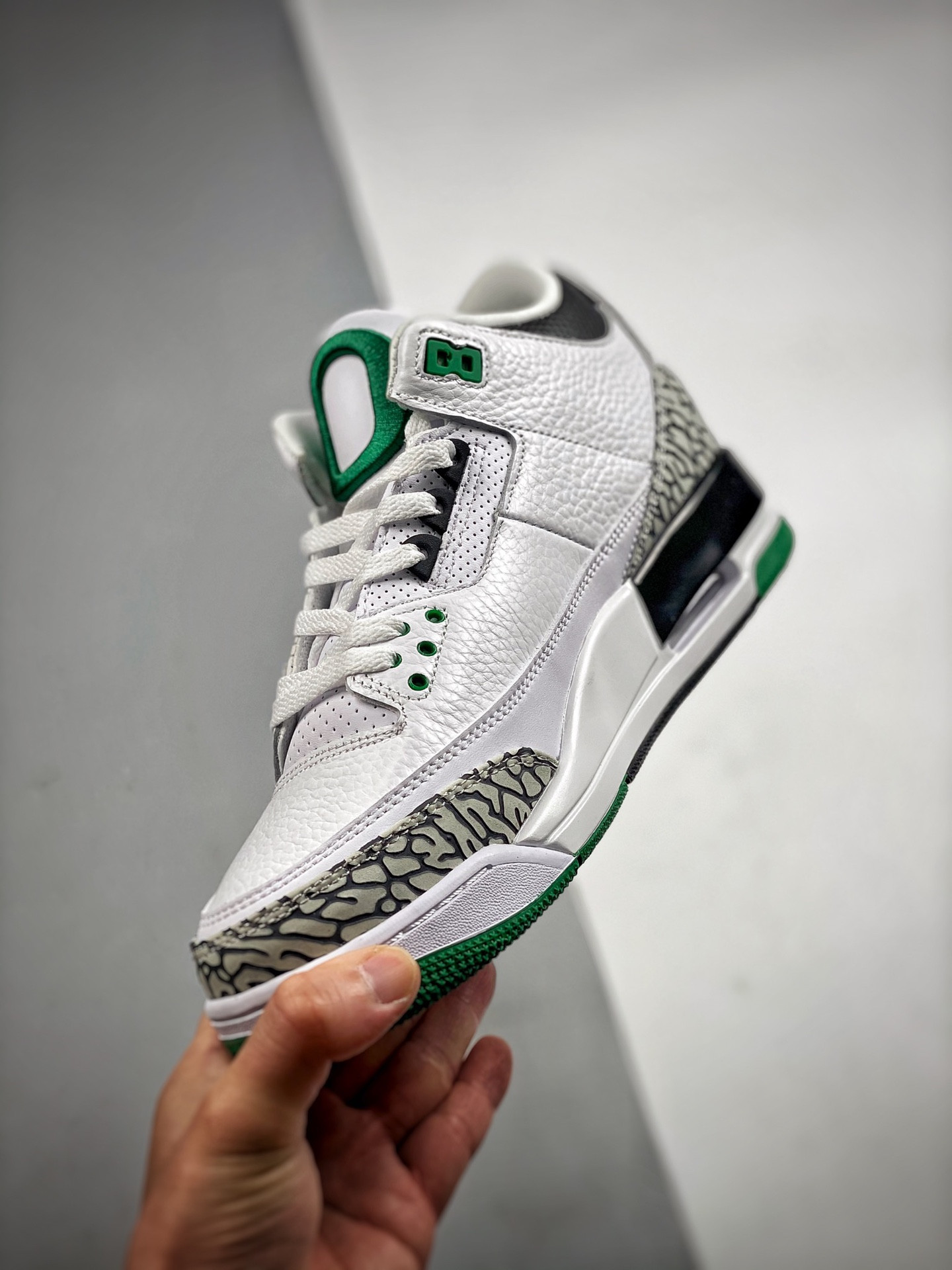 Air Jordan 3 Retro Oregon Ducks Pit Crew White Black Green For Sale
