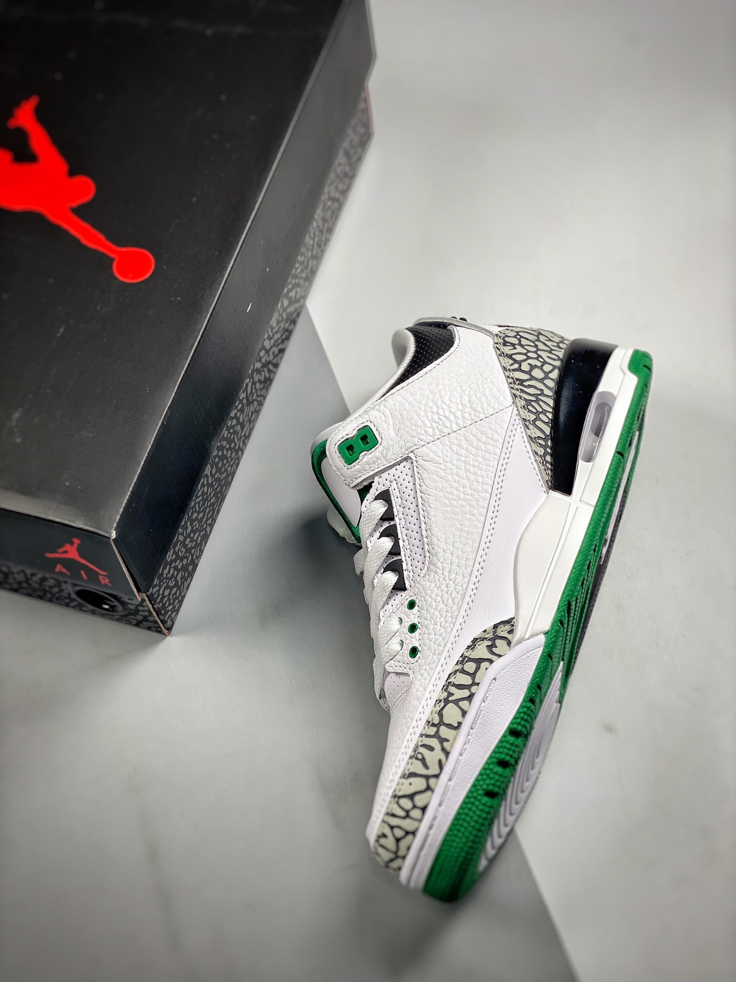 Air Jordan 3 Retro Oregon Ducks Pit Crew White Black Green For Sale