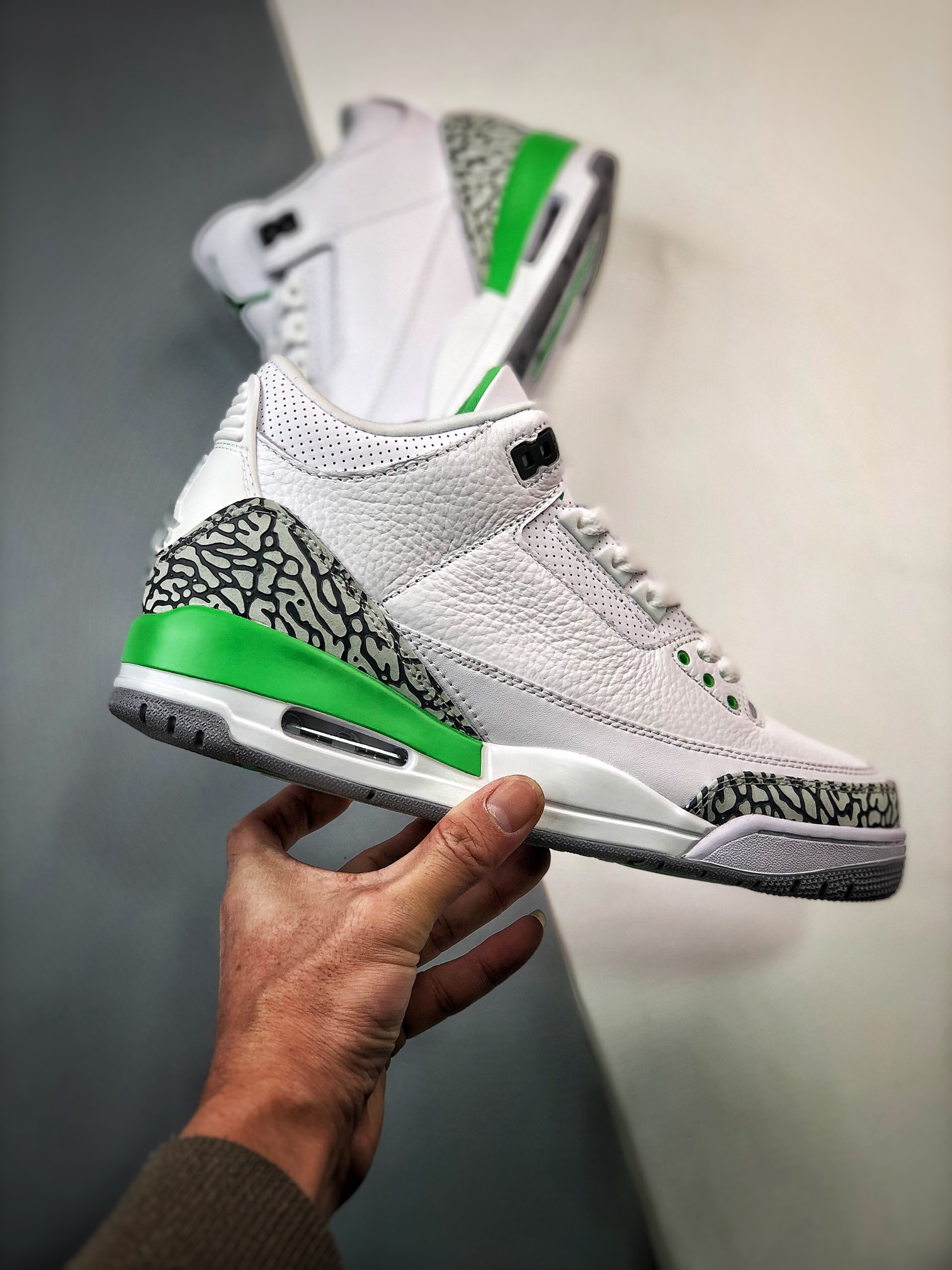 Air Jordan 3 White/Lucky Green-Varsity Red-Cement For Sale