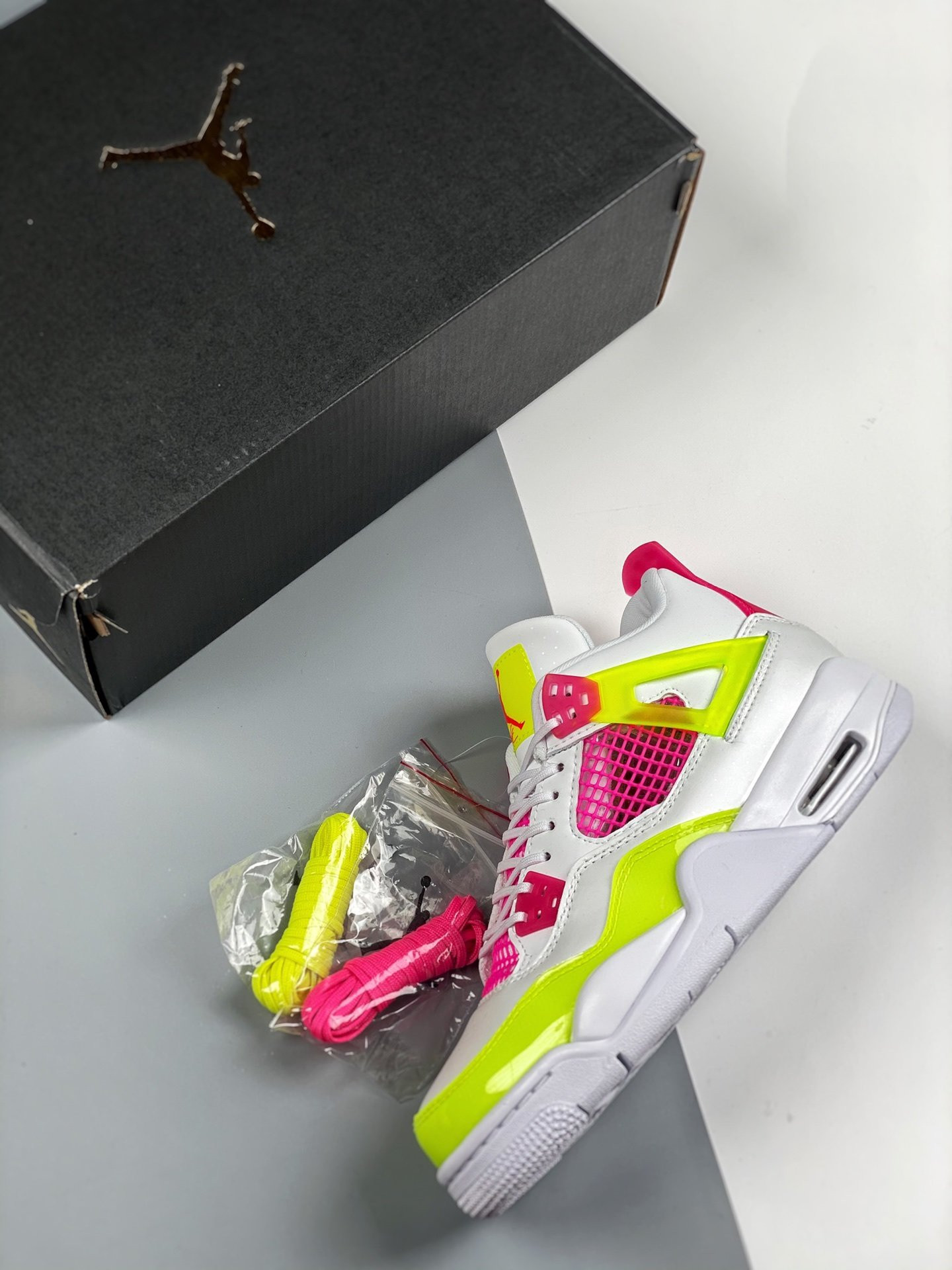 Air Jordan 4 GS “Lemon Venom” For Sale