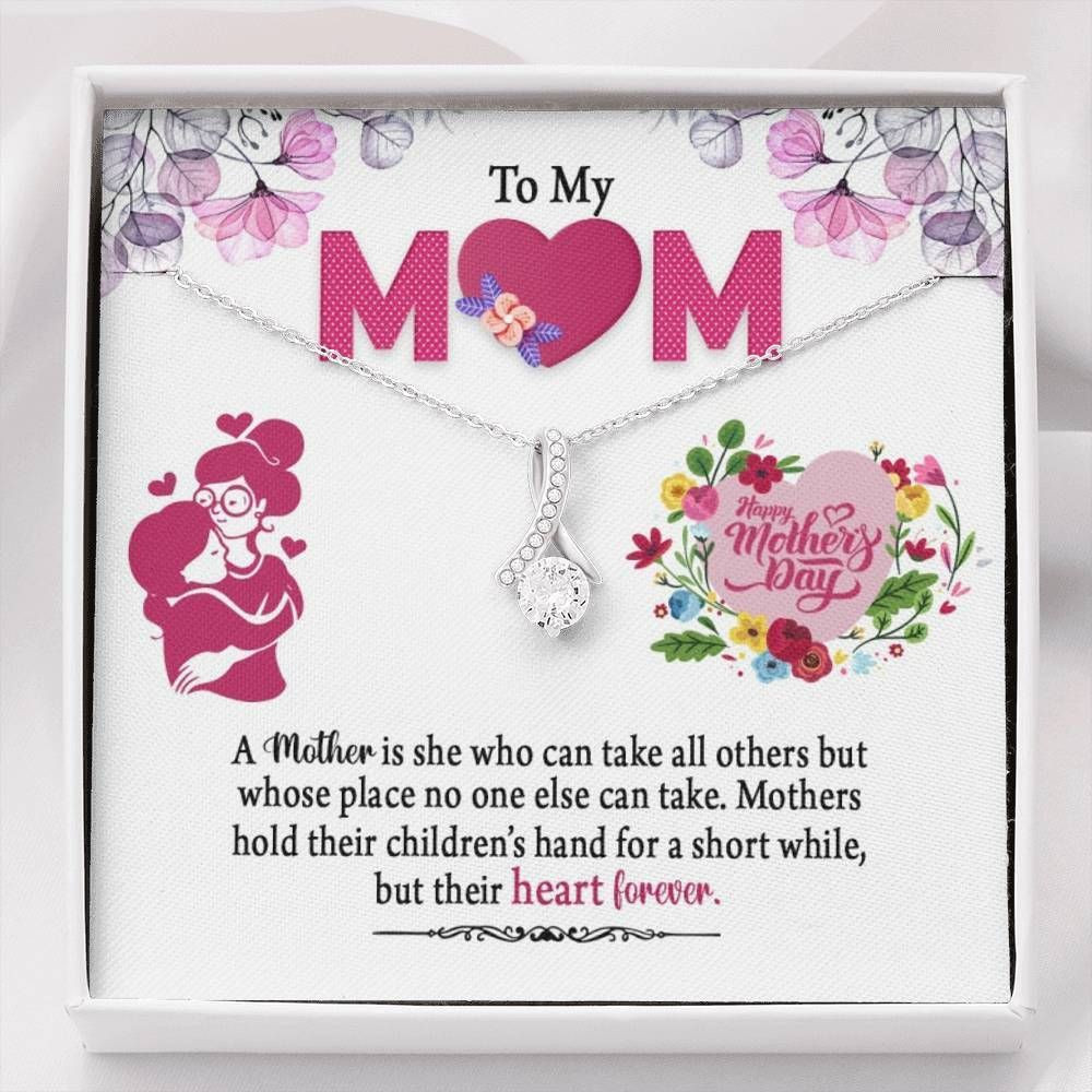 Alluring Beauty Necklace Gift For Mom Hold Their Children’s Hand