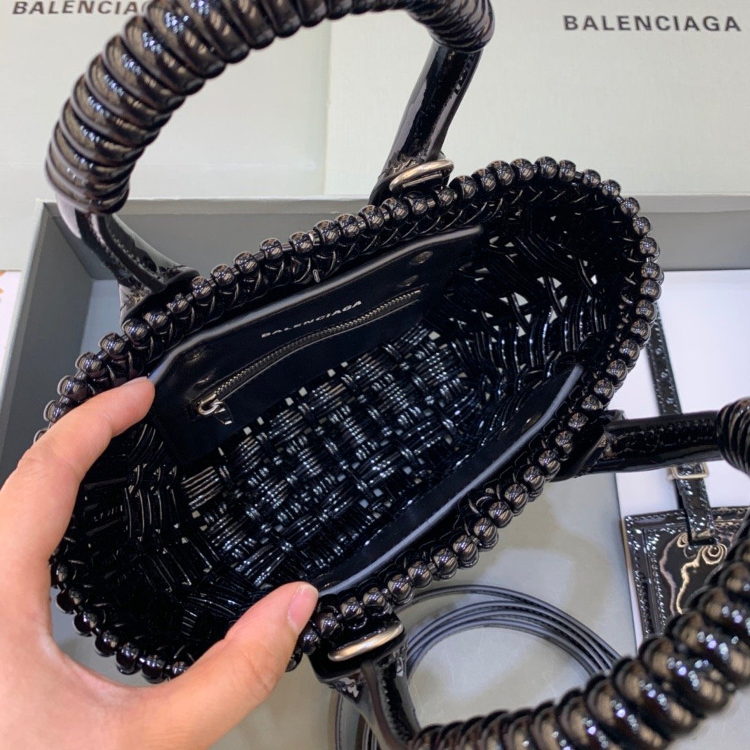 Balenciaga Bistro XS Basket With Strap In Black , For Women, Women’s Bags 16.1in/41cm 6713422IE2Y1000