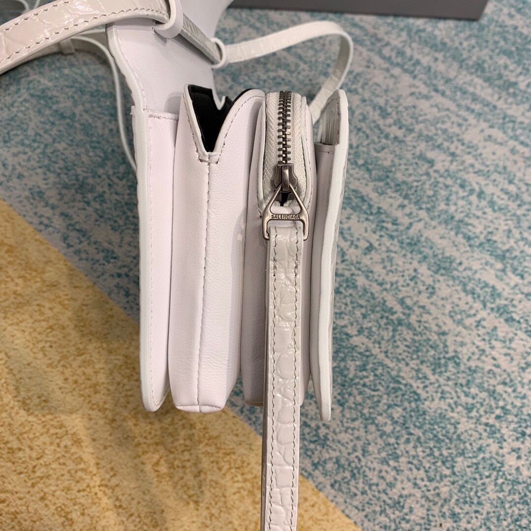 Balenciaga Bolso Bandolera B In White, For Women, Women’s Bags 7in/18cm