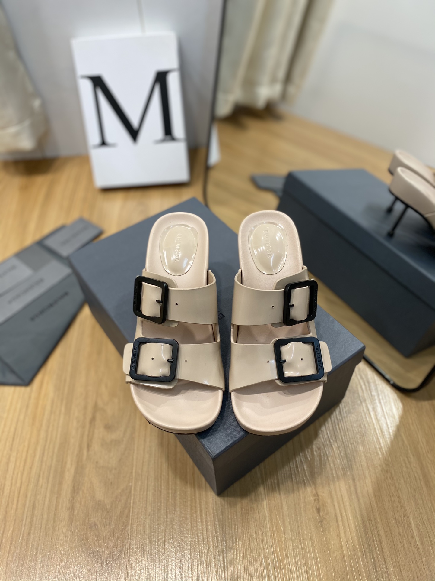Balenciaga Cagole Sandal Beige For Women