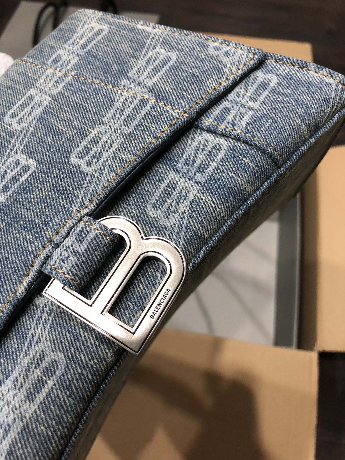 Balenciaga Hourglass Small Handbag Bb Monogram Bleached Denim In Blue For Women 9in/23cm 593546210E64716