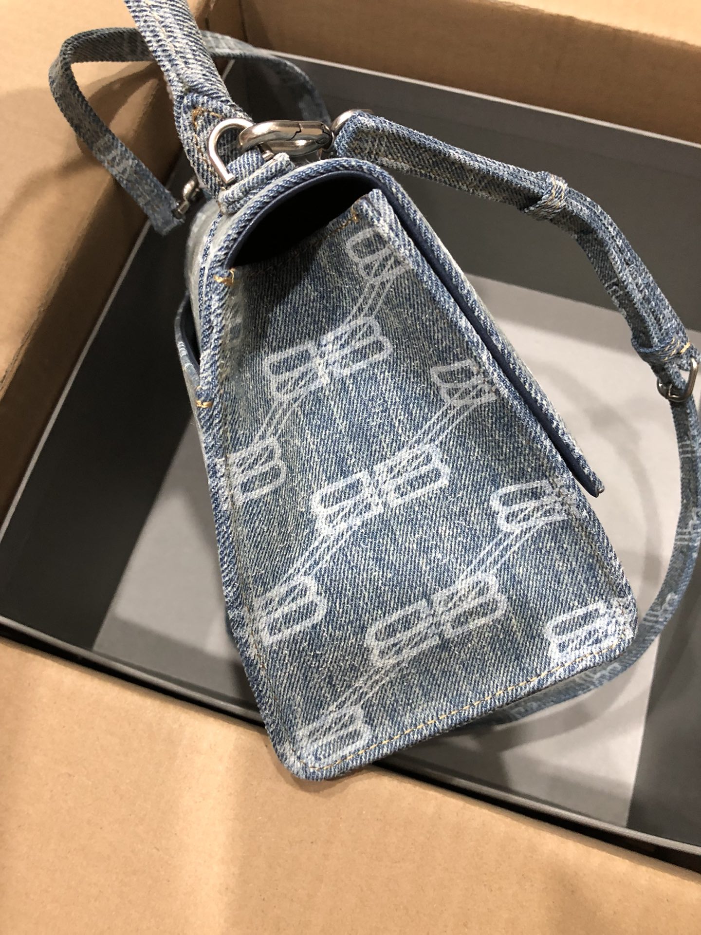 Balenciaga Hourglass Small Handbag Bb Monogram Bleached Denim In Blue For Women 9in/23cm 593546210E64716