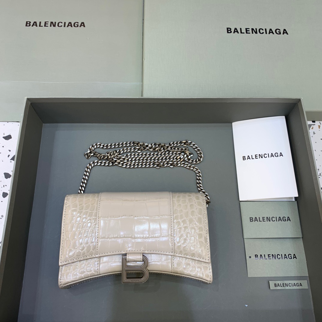 Balenciaga Hourglass Wallet On Chain in Beige, For Women, Women’s Bags 7.6in/19cm