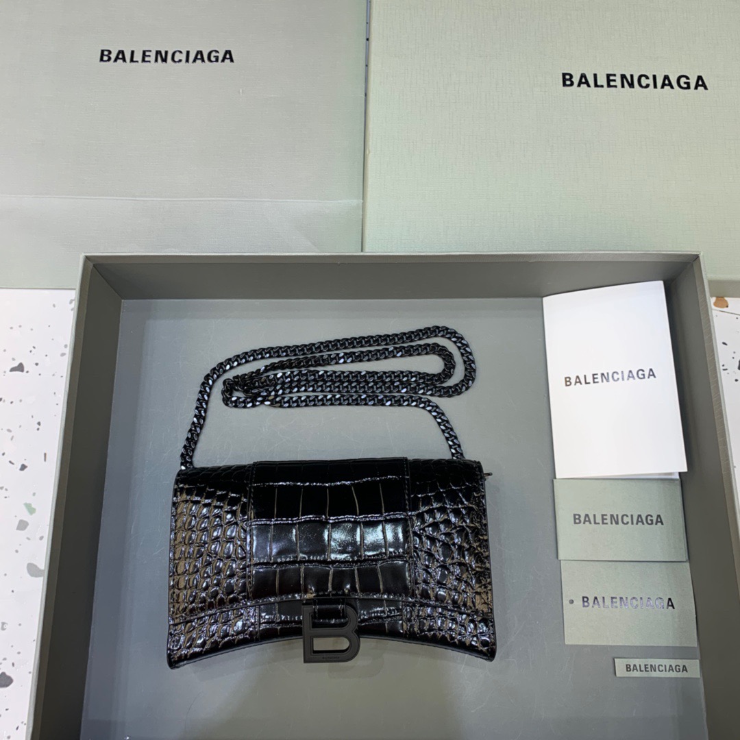 Balenciaga Hourglass Wallet On Chain in Black, For Women, Women’s Bags 7.6in/19cm 6560501LR671000