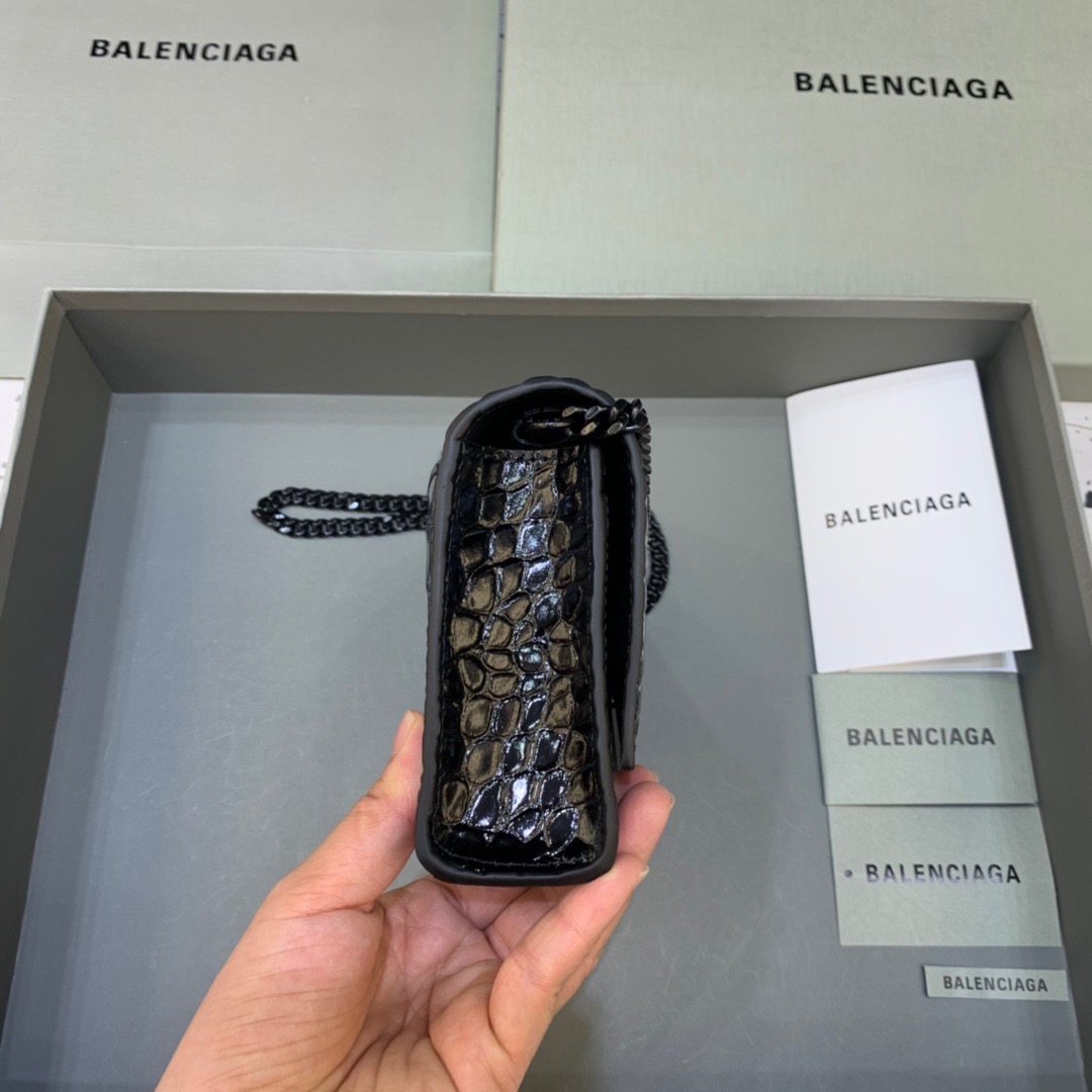 Balenciaga Hourglass Wallet On Chain in Black, For Women, Women’s Bags 7.6in/19cm 6560501LR671000