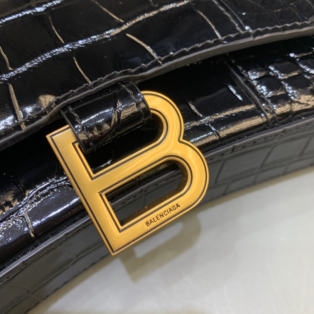 Balenciaga Hourglass Wallet On Chain in Black, For Women, Women’s Bags 7.6in/19cm  6560501LRG