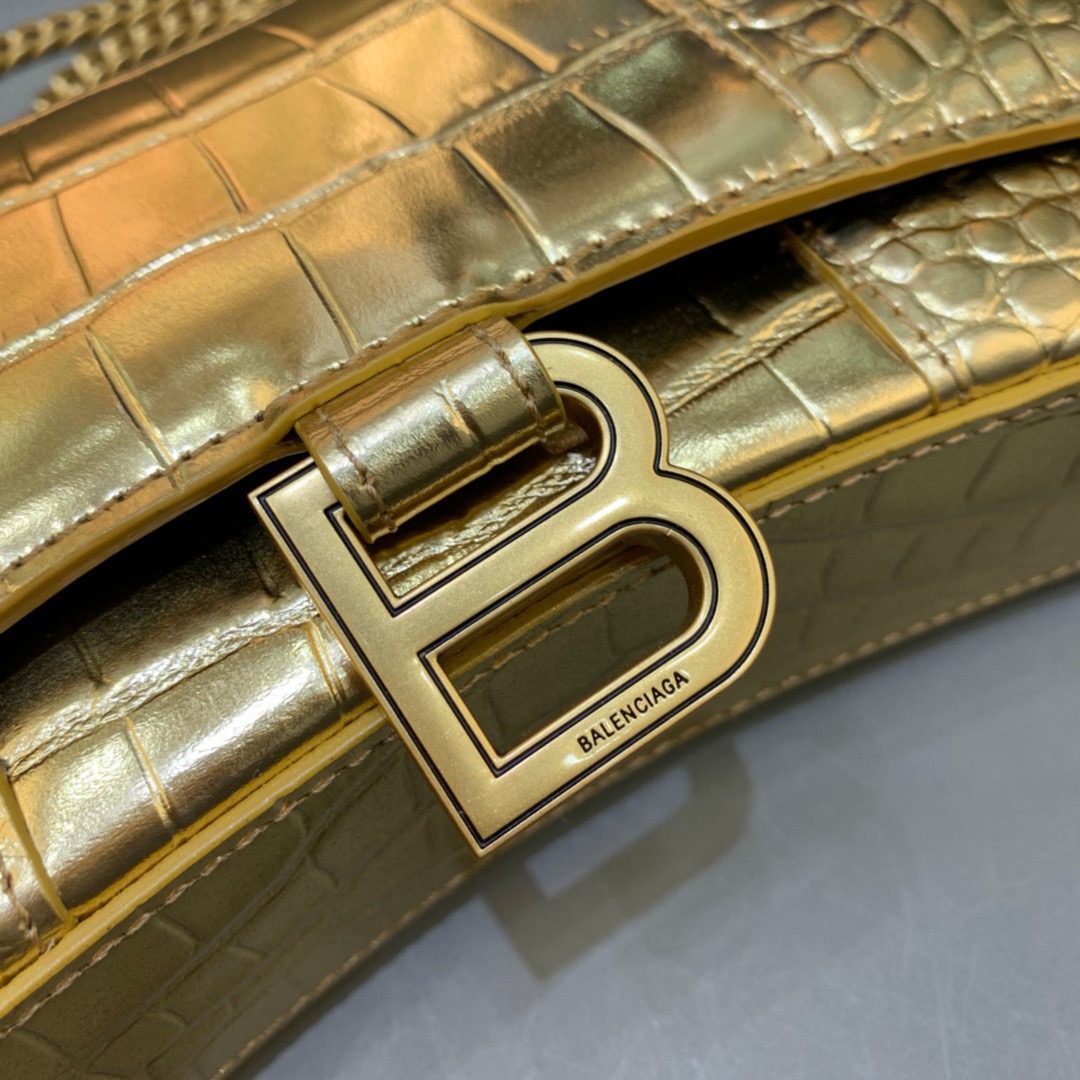 Balenciaga Hourglass Wallet On Chain in Gold, For Women, Women’s Bags 7.6in/19cm 6560501S49