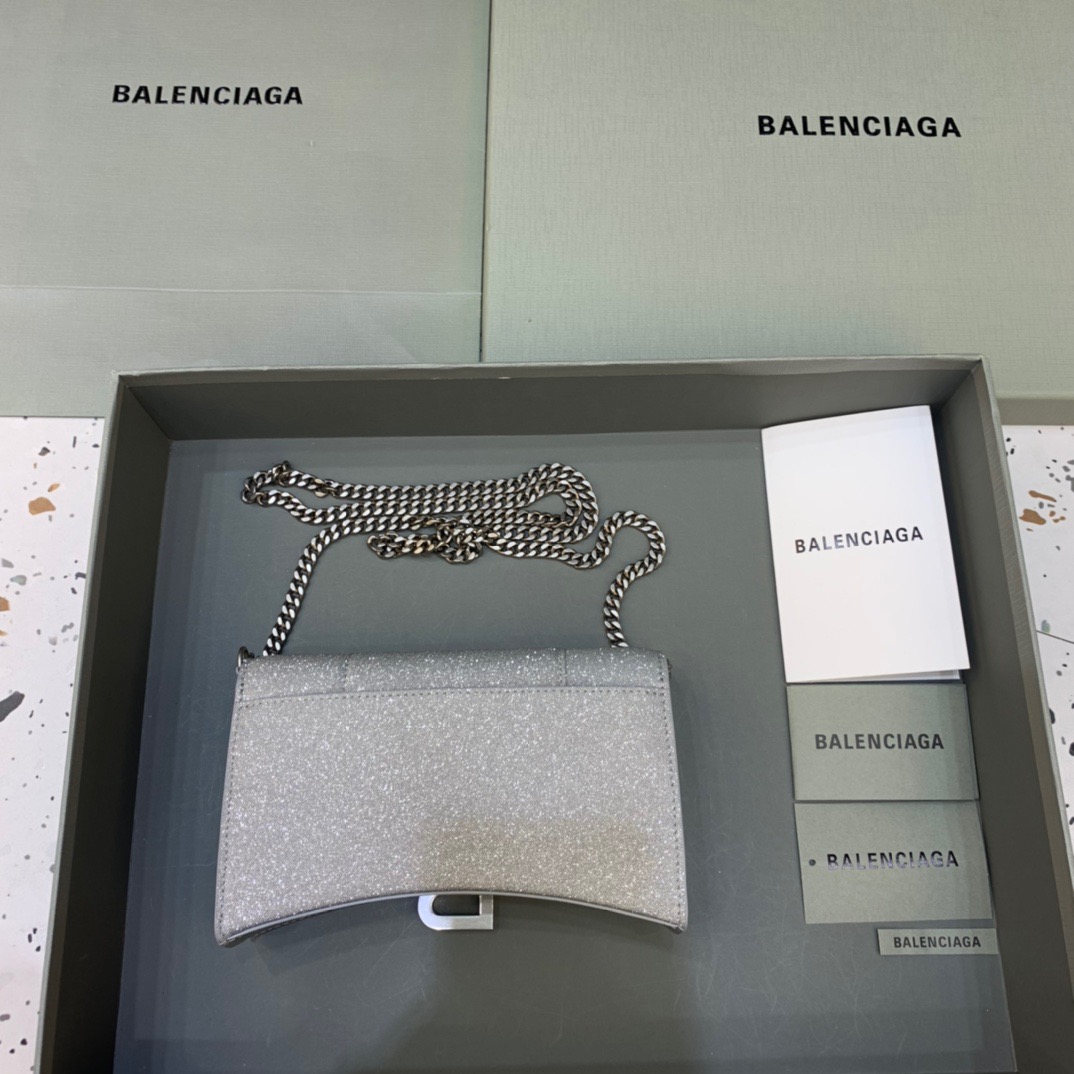 Balenciaga Hourglass Wallet On Chain in Grey, For Women, Women’s Bags 7.6in/19cm 6560502102G1501