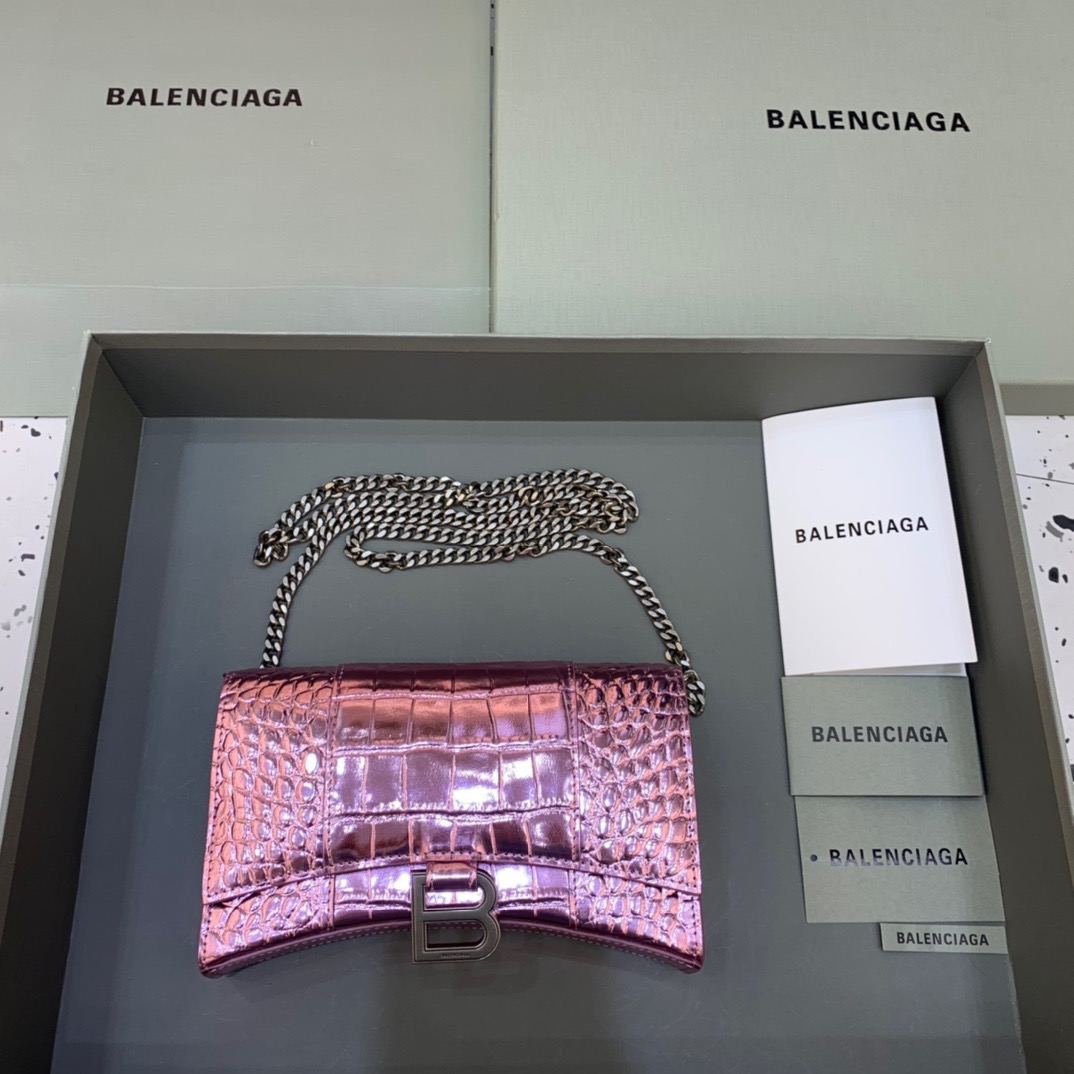 Balenciaga Hourglass Wallet On Chain in Pink, For Women, Women’s Bags 7.6in/19cm