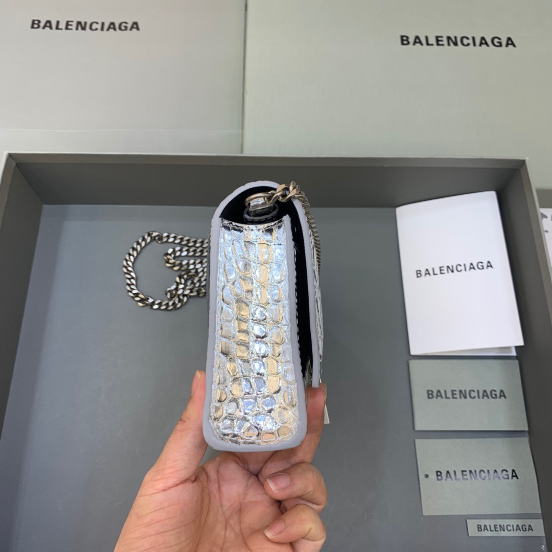 Balenciaga Hourglass Wallet On Chain in Sliver, For Women, Women’s Bags 7.6in/19cm 6560501S4CY8110