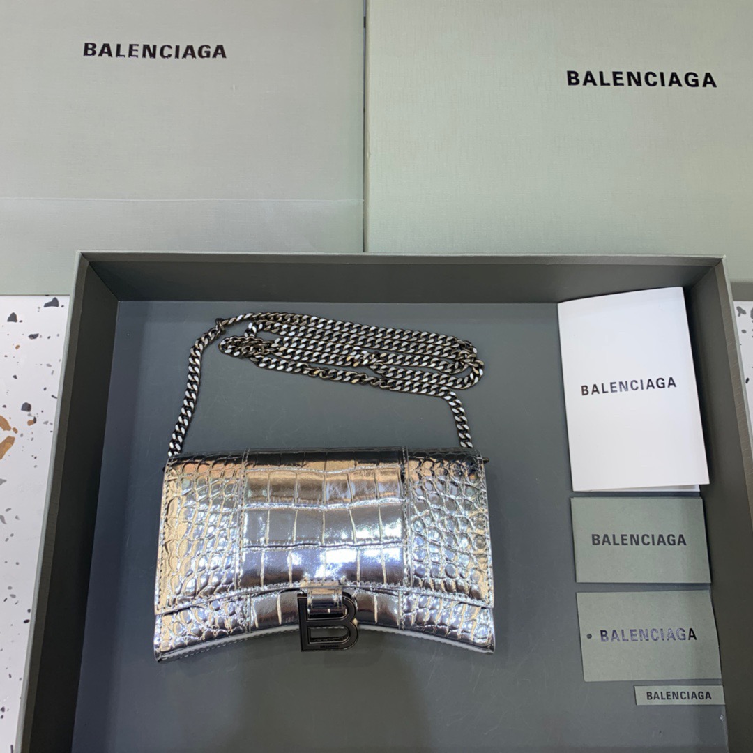 Balenciaga Hourglass Wallet On Chain in Sliver, For Women, Women’s Bags 7.6in/19cm 6560501S4CY8110