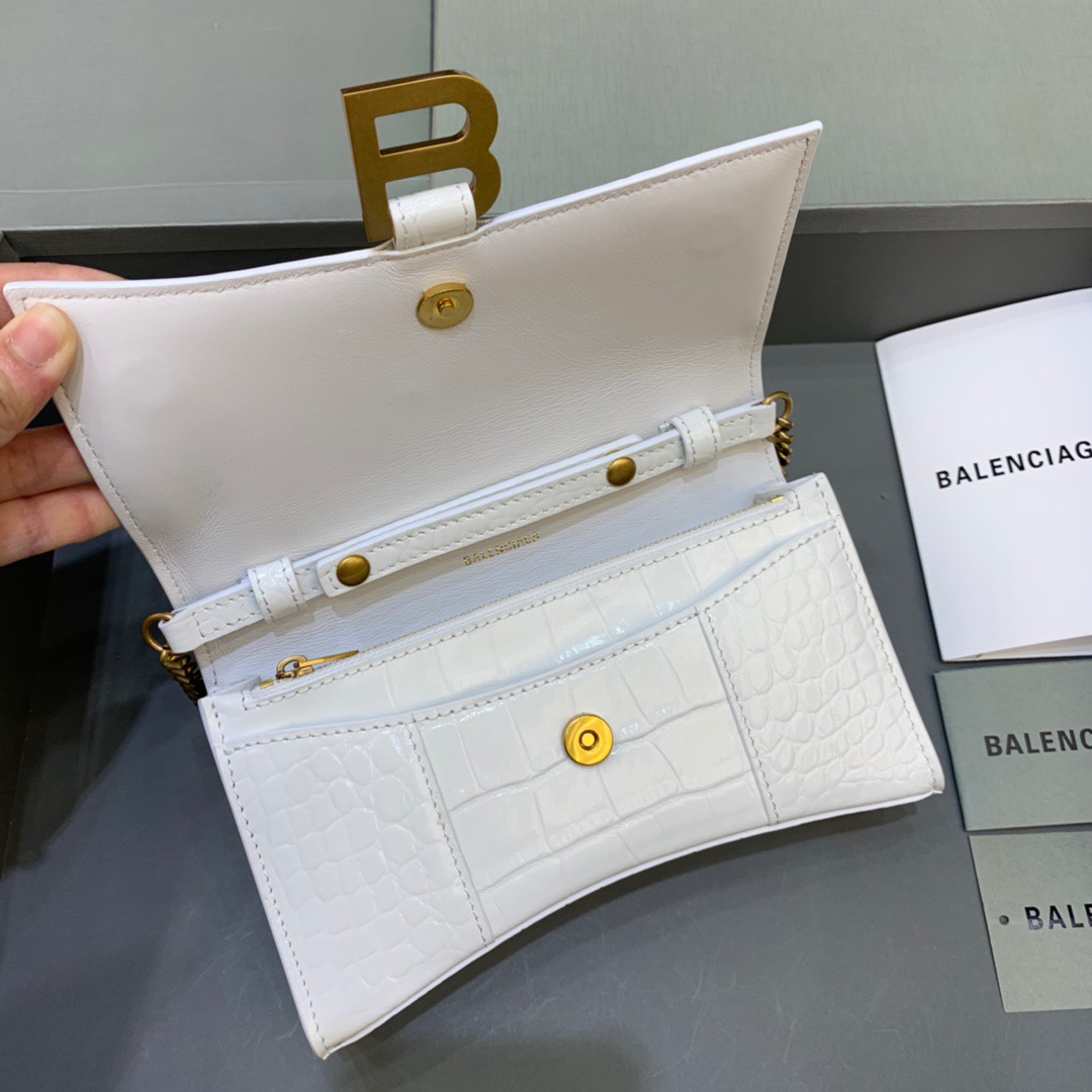 Balenciaga Hourglass Wallet On Chain in White, For Women, Women’s Bags 7.6in/19cm 6560501LRG