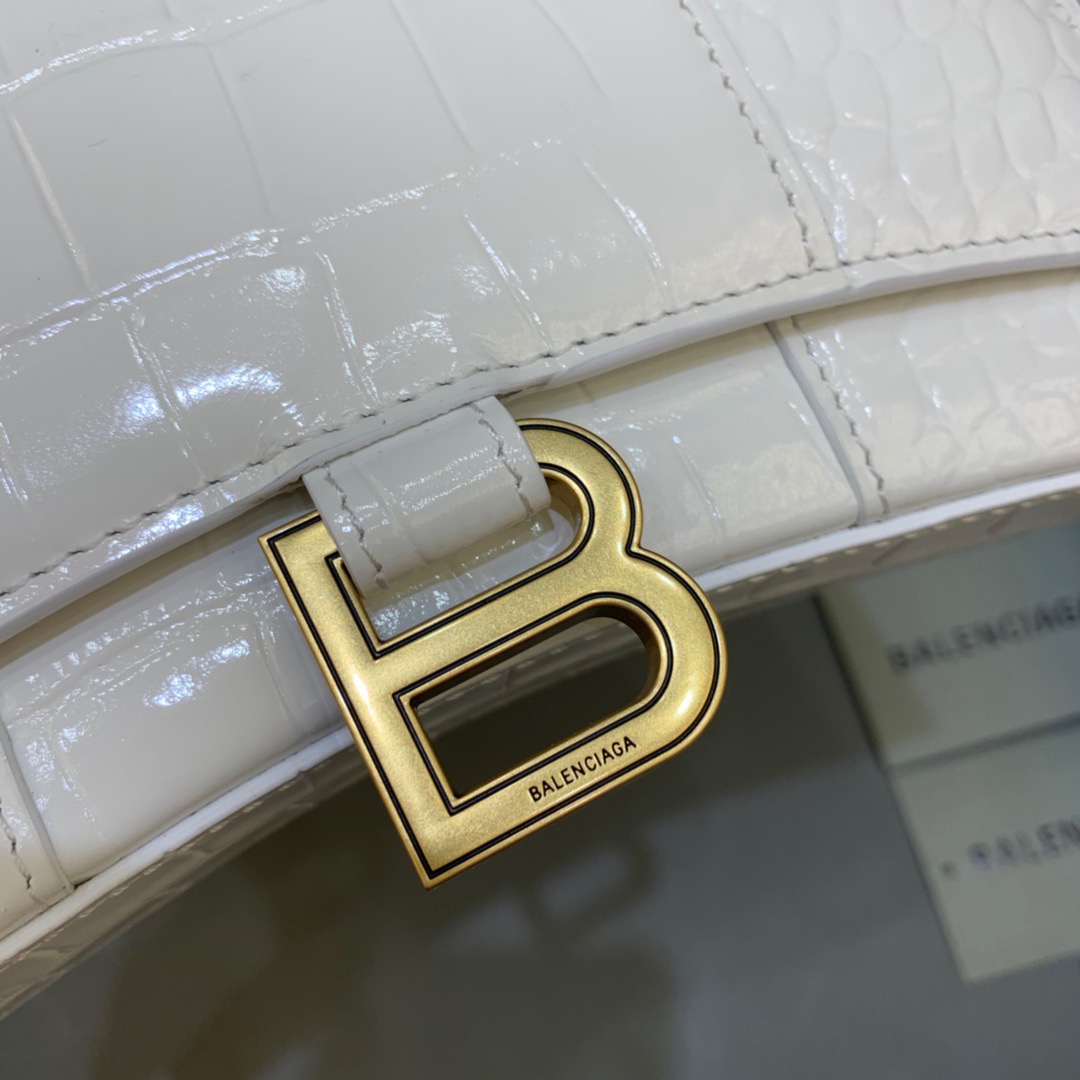Balenciaga Hourglass Wallet On Chain in White, For Women, Women’s Bags 7.6in/19cm 6560501LRG