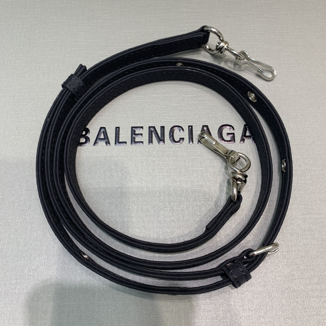 Balenciaga Le Cagole Medium Bucket Bag In Black, For Women, Women’s Bags 7in/18cm