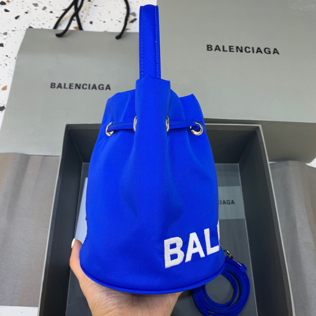 Balenciaga Le Cagole Medium Bucket Bag In Blue, For Women, Women’s Bags 7in/18cm
