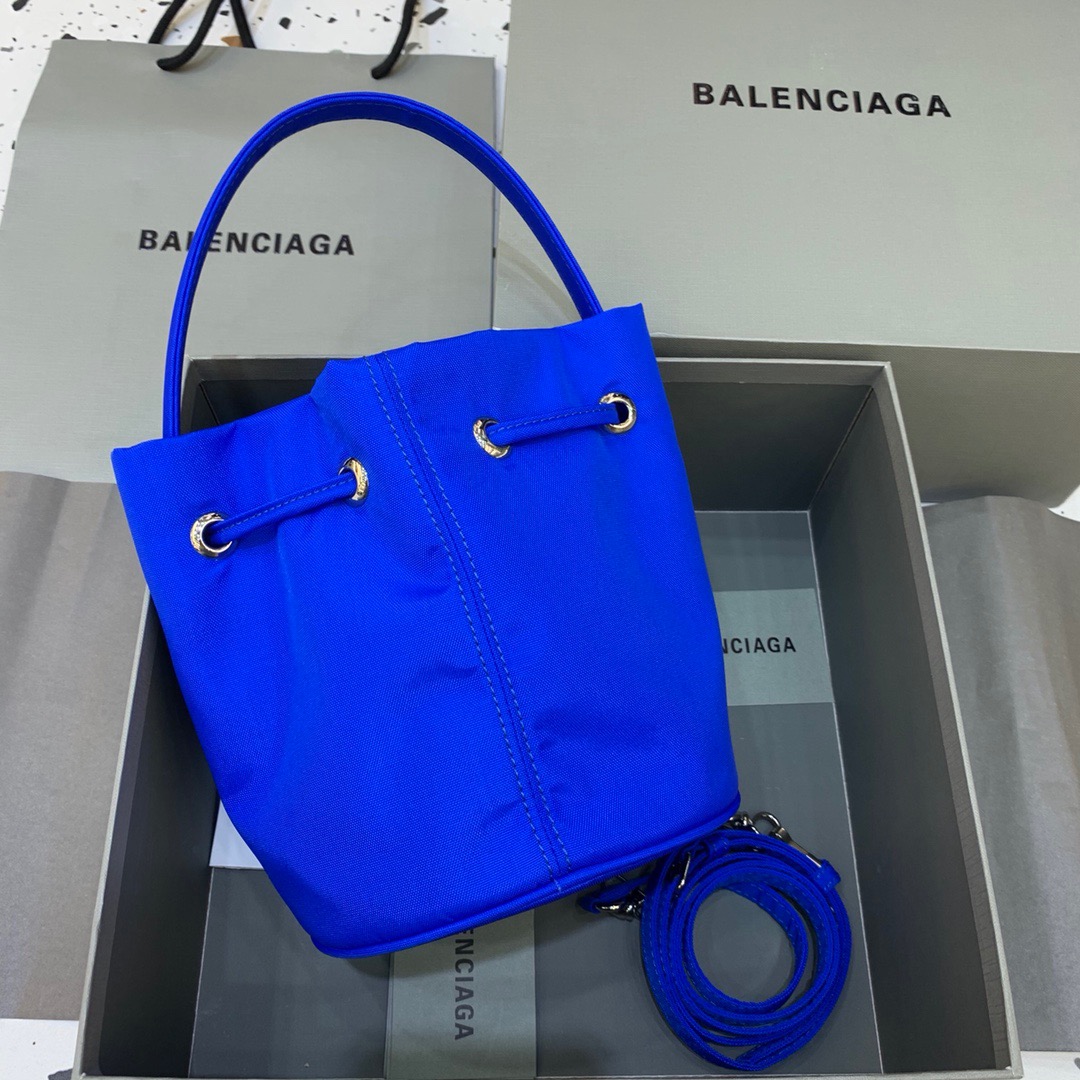 Balenciaga Le Cagole Medium Bucket Bag In Blue, For Women, Women’s Bags 7in/18cm