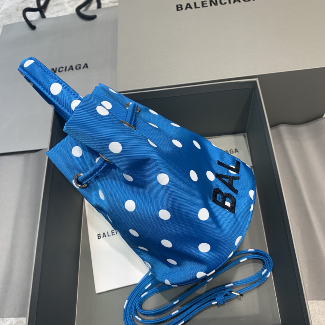 Balenciaga Le Cagole Medium Bucket Bag In Blue, For Women, Women’s Bags 7in/18cm