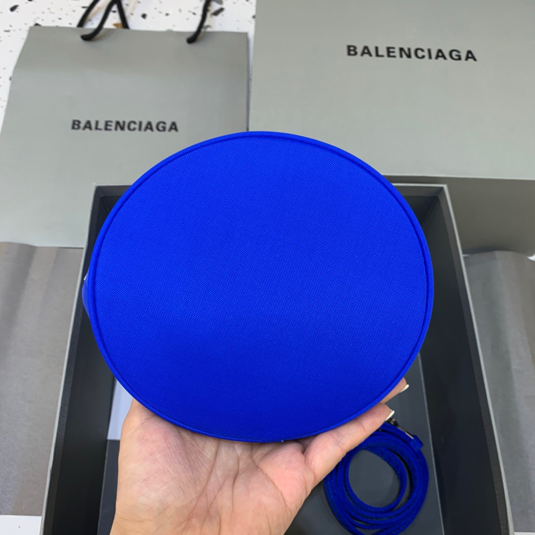 Balenciaga Le Cagole Medium Bucket Bag In Blue, For Women, Women’s Bags 7in/18cm
