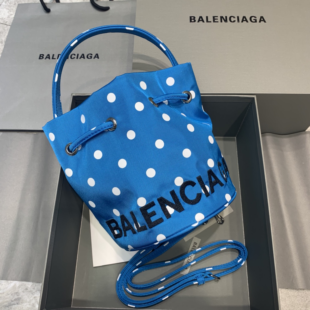 Balenciaga Le Cagole Medium Bucket Bag In Blue, For Women, Women’s Bags 7in/18cm