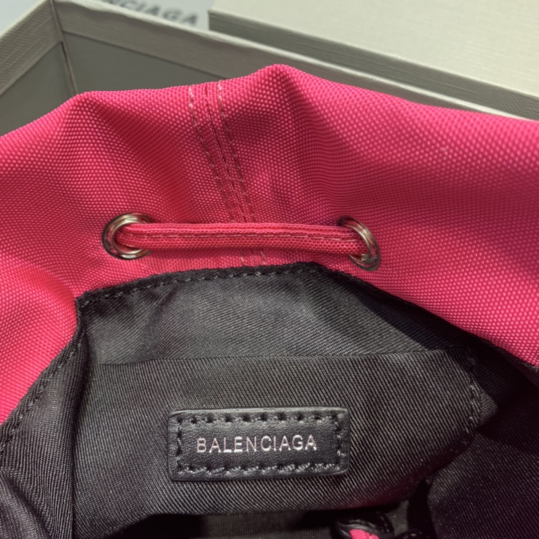 Balenciaga Le Cagole Medium Bucket Bag In Dark Pink, For Women, Women’s Bags 7in/18cm