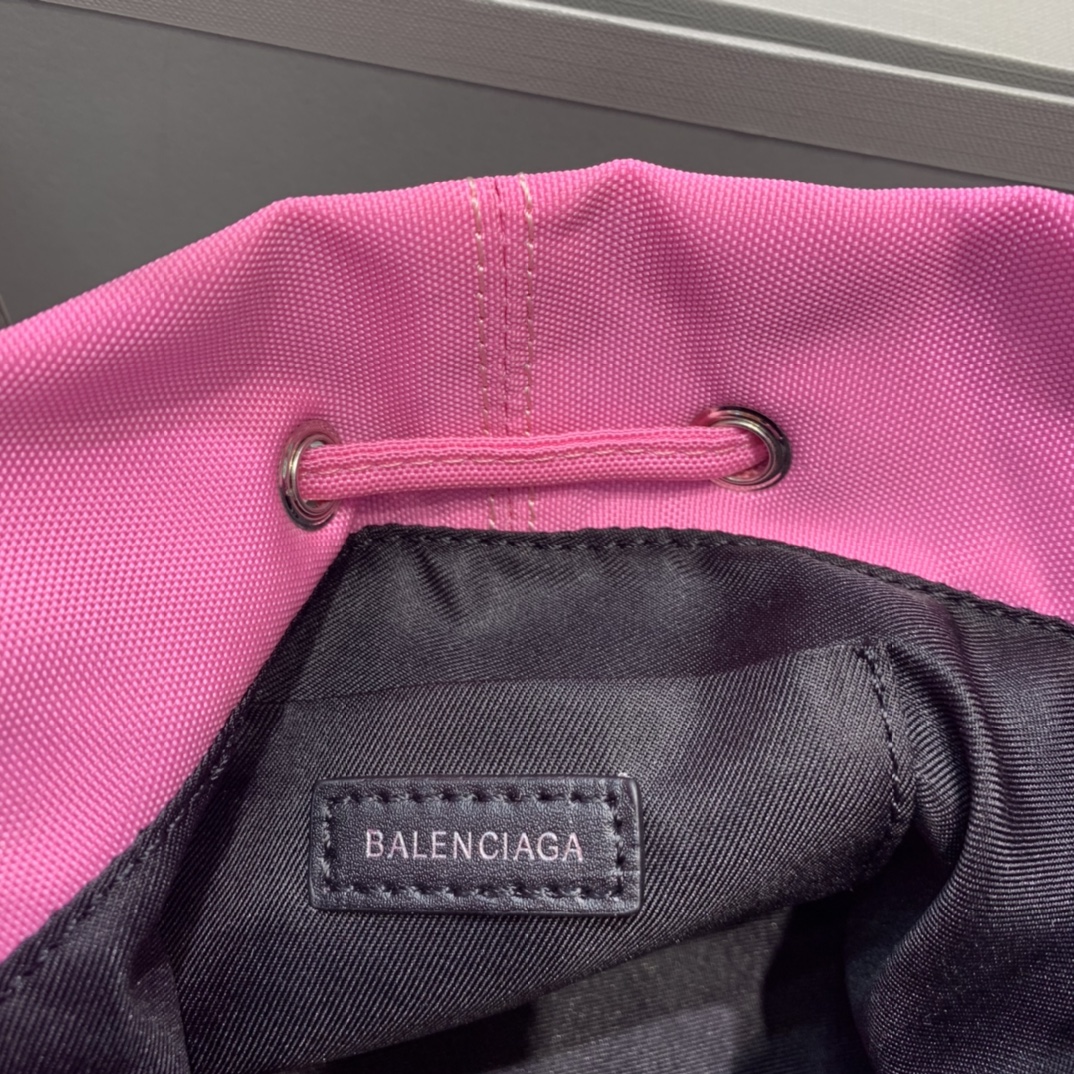 Balenciaga Le Cagole Medium Bucket Bag In Pink, For Women, Women’s Bags 7in/18cm